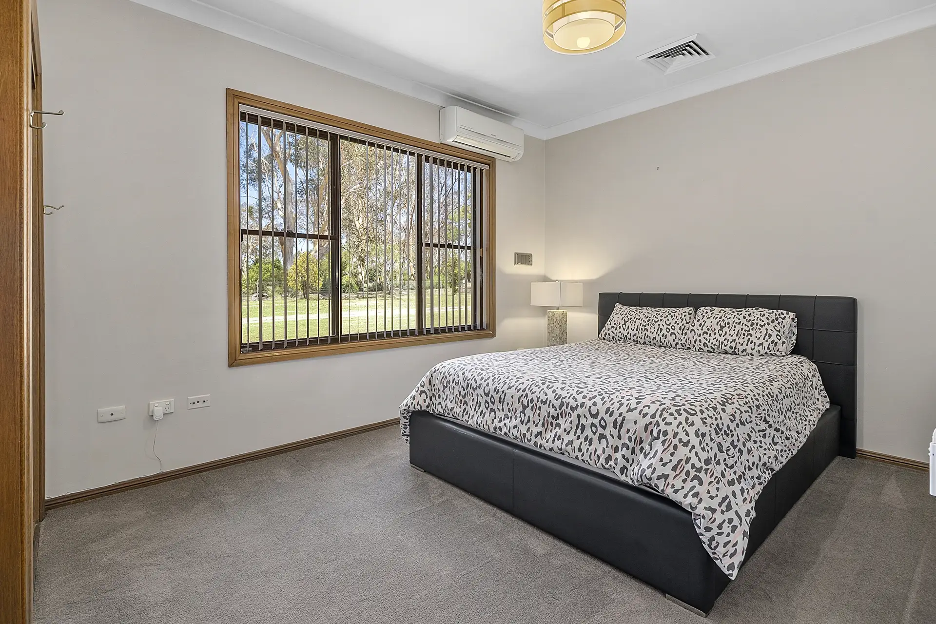 261-267 Hinxman Road, Castlereagh Sold by Cutcliffe Properties - image 1