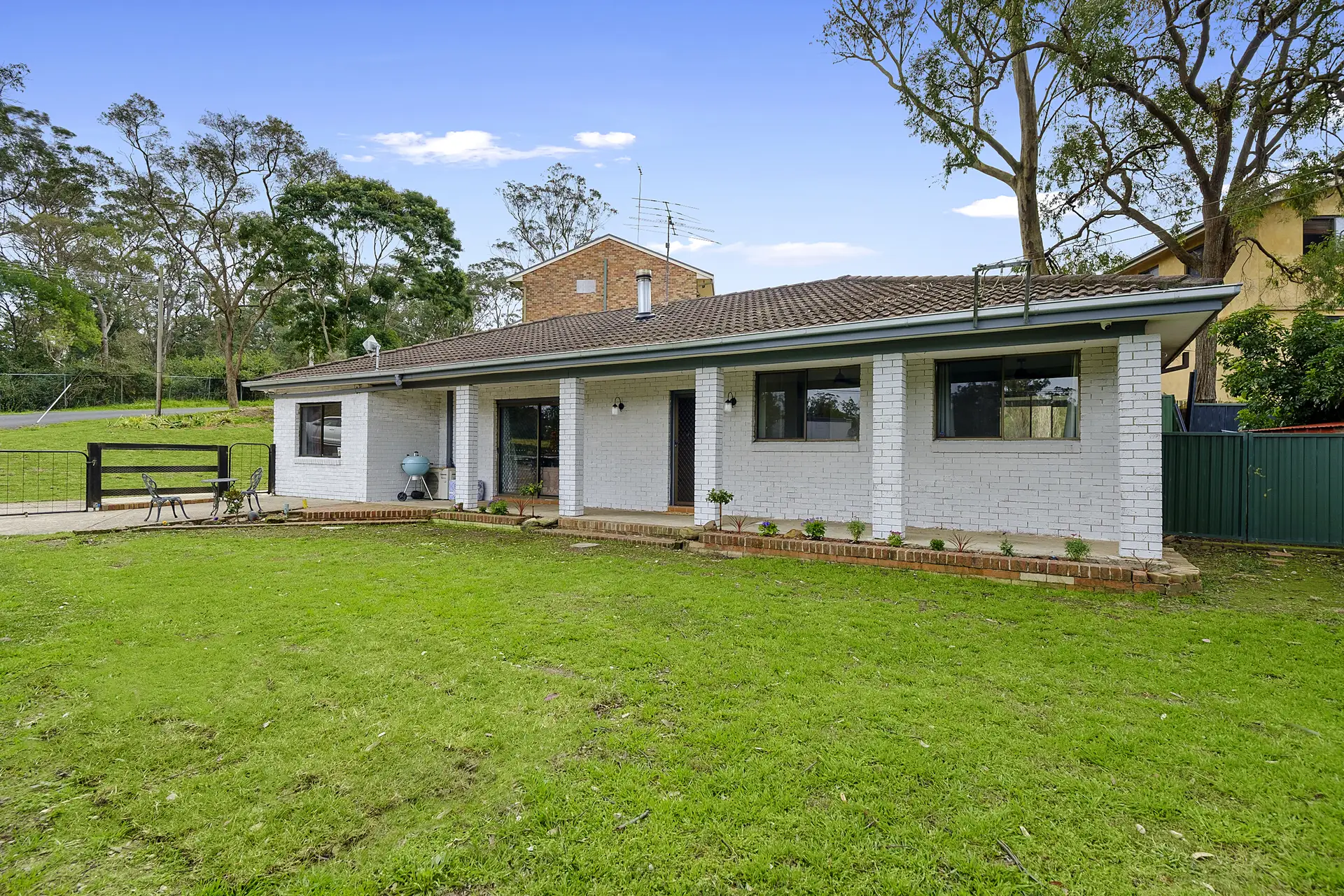 17 Sirius Crescent, Ebenezer