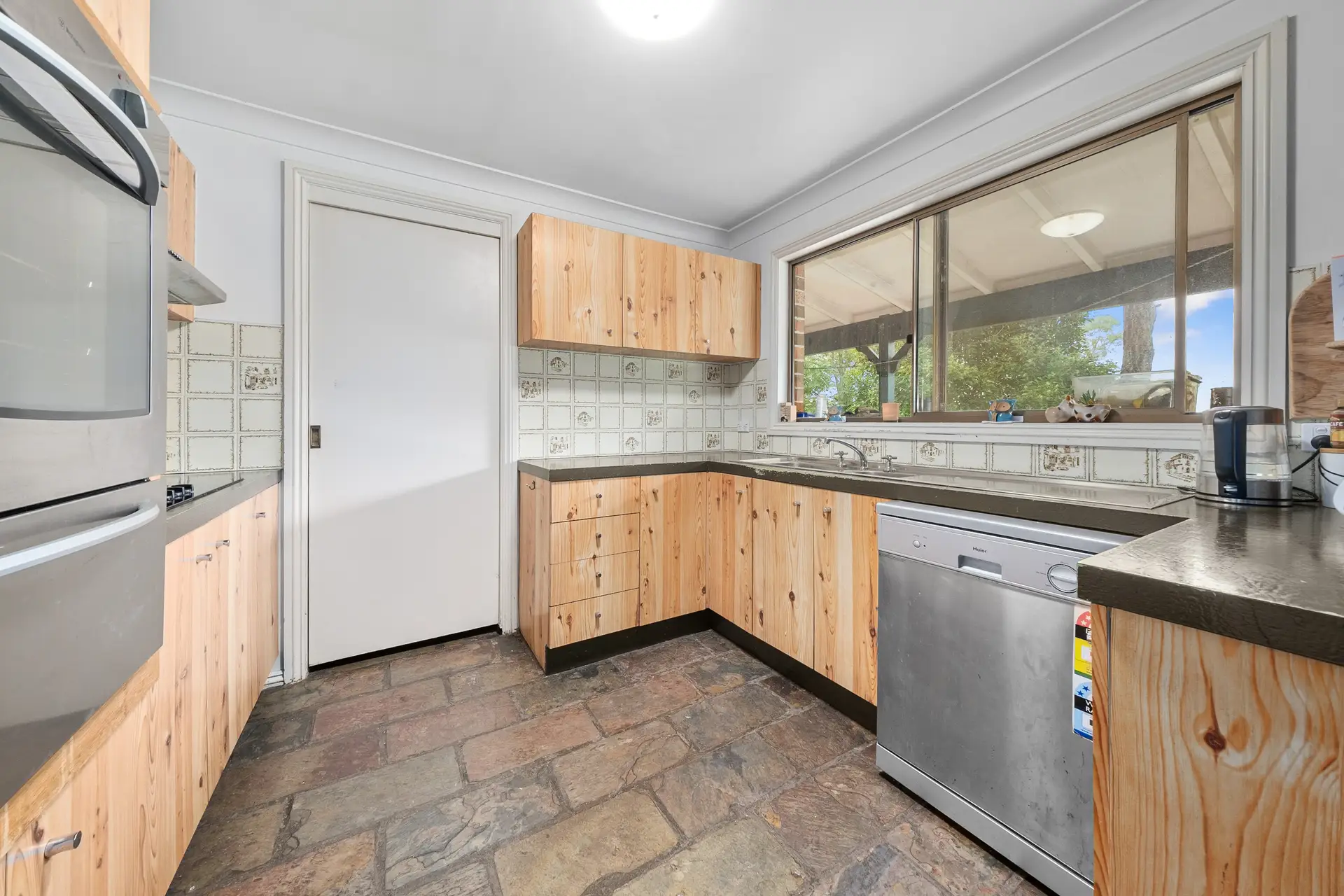 6 Kentucky Drive, Glossodia Sold by Cutcliffe Properties - image 1