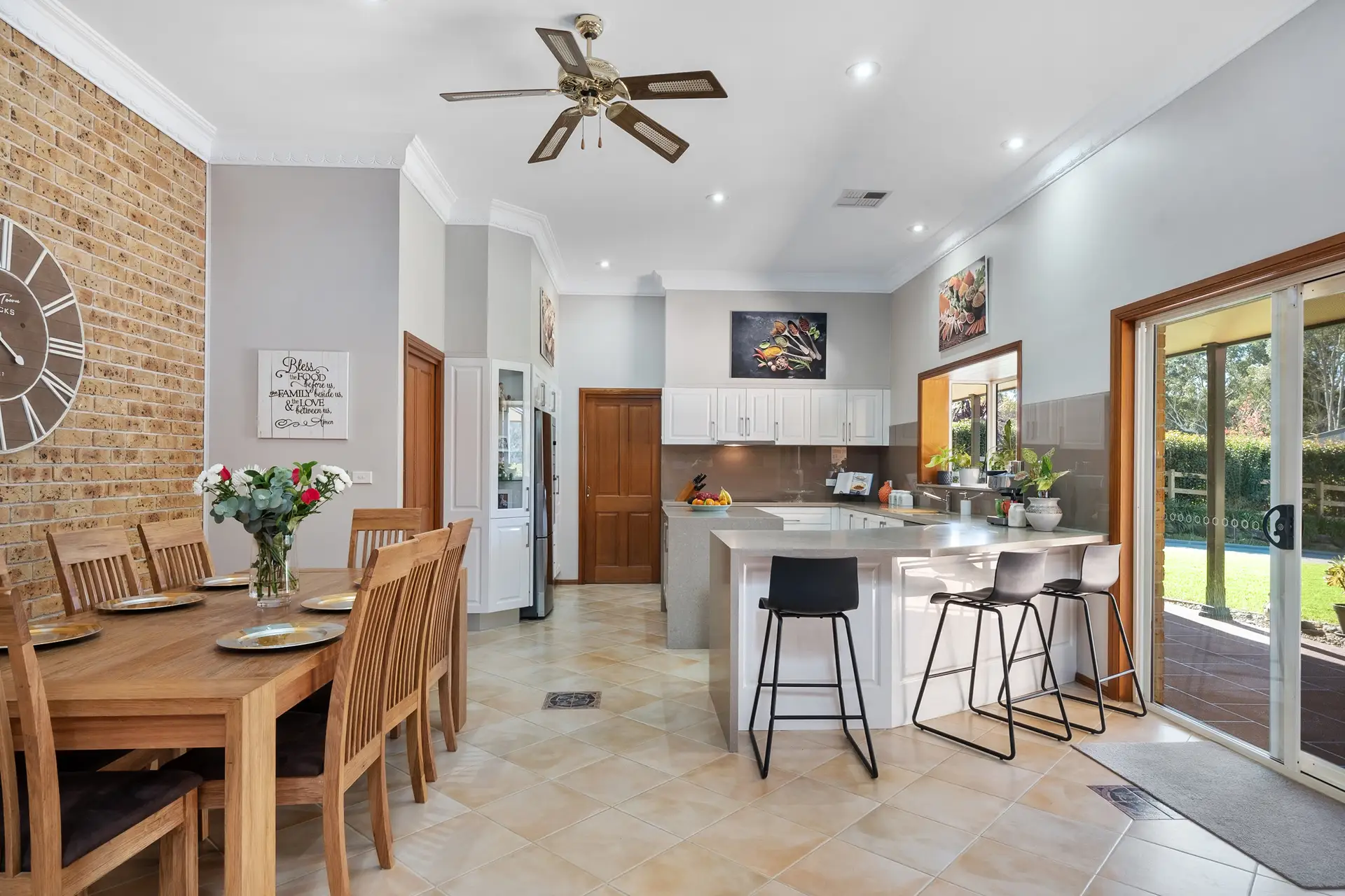 66-68 Davenport Drive, Wallacia Sold by Cutcliffe Properties - image 1