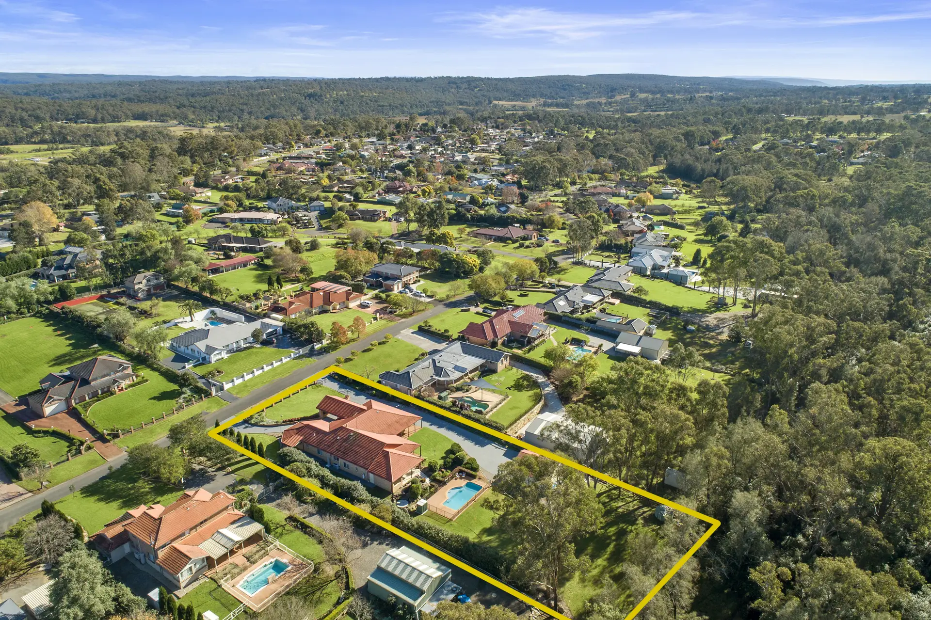 66-68 Davenport Drive, Wallacia Sold by Cutcliffe Properties - image 1