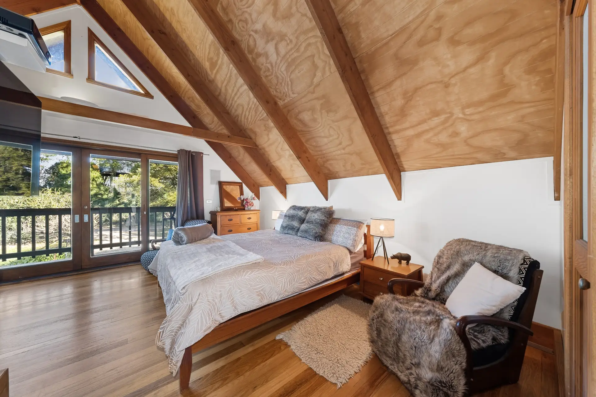 33 Bean Lane, Mountain Lagoon Sold by Cutcliffe Properties - image 1