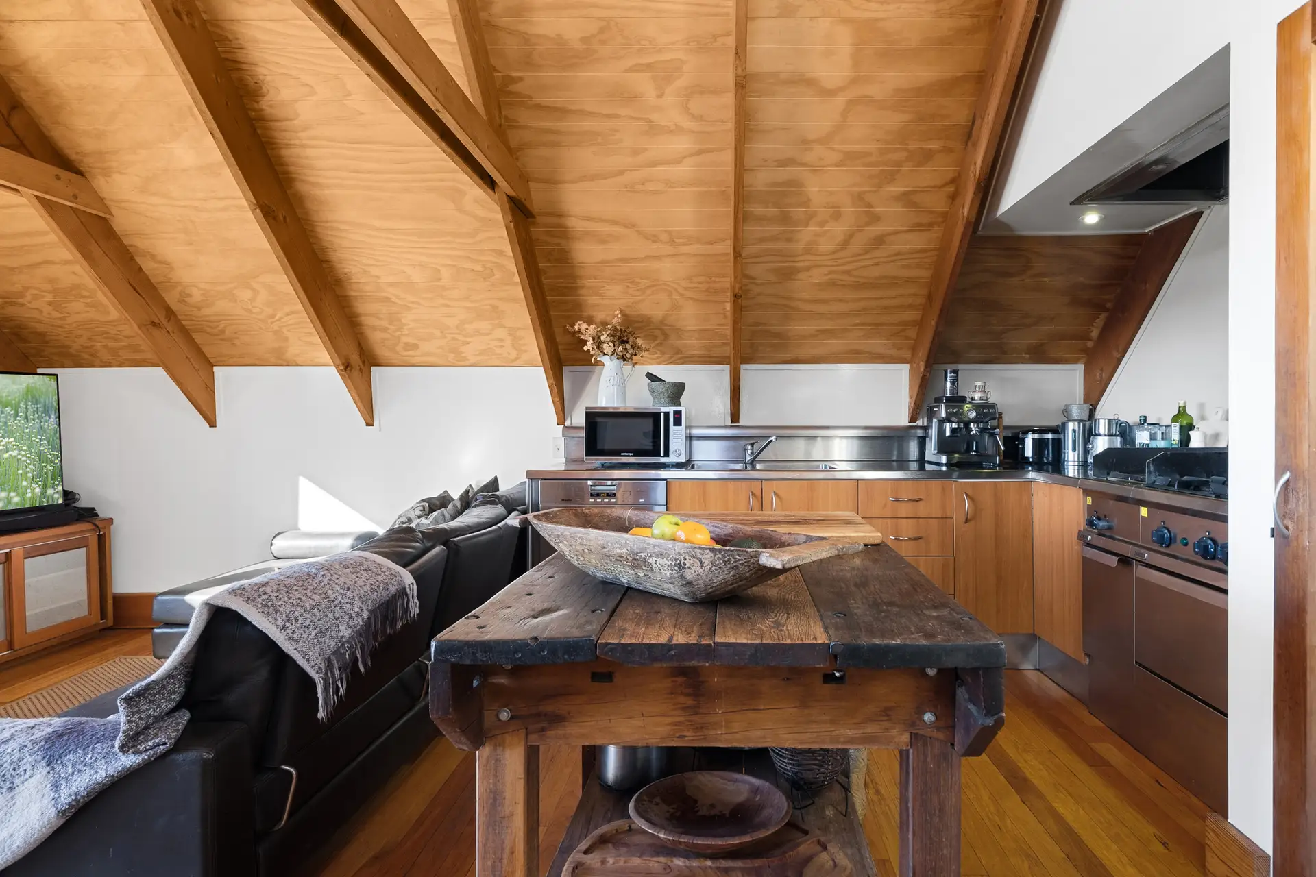 33 Bean Lane, Mountain Lagoon Sold by Cutcliffe Properties - image 1