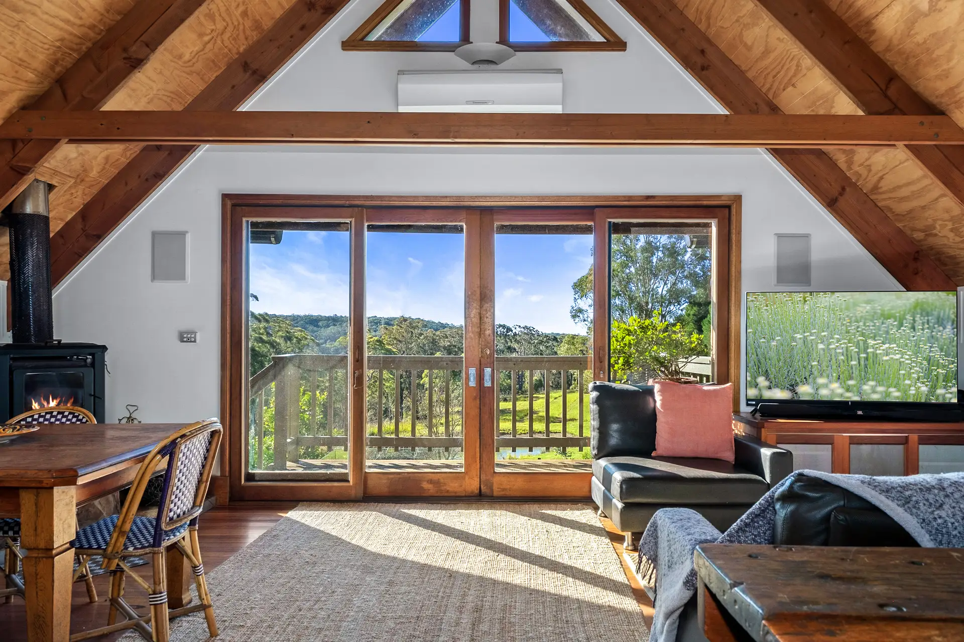 33 Bean Lane, Mountain Lagoon Sold by Cutcliffe Properties - image 1