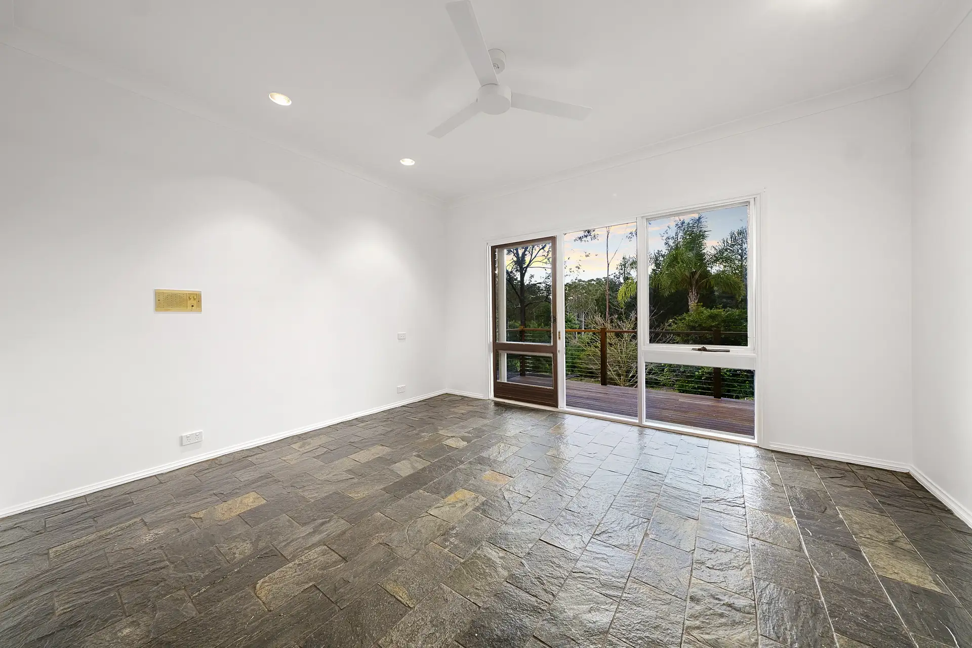 108 Mountain Avenue, Yarramundi Sold by Cutcliffe Properties - image 1
