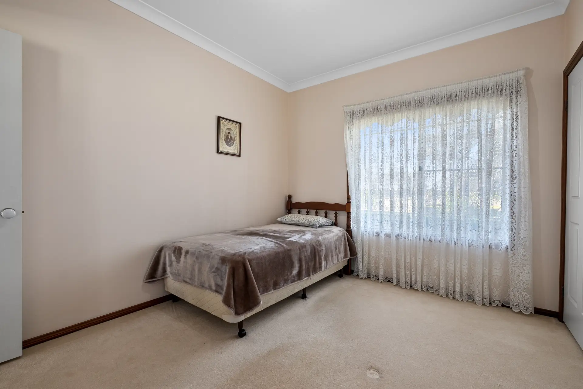 132-142 Third Avenue, Llandilo Sold by Cutcliffe Properties - image 1