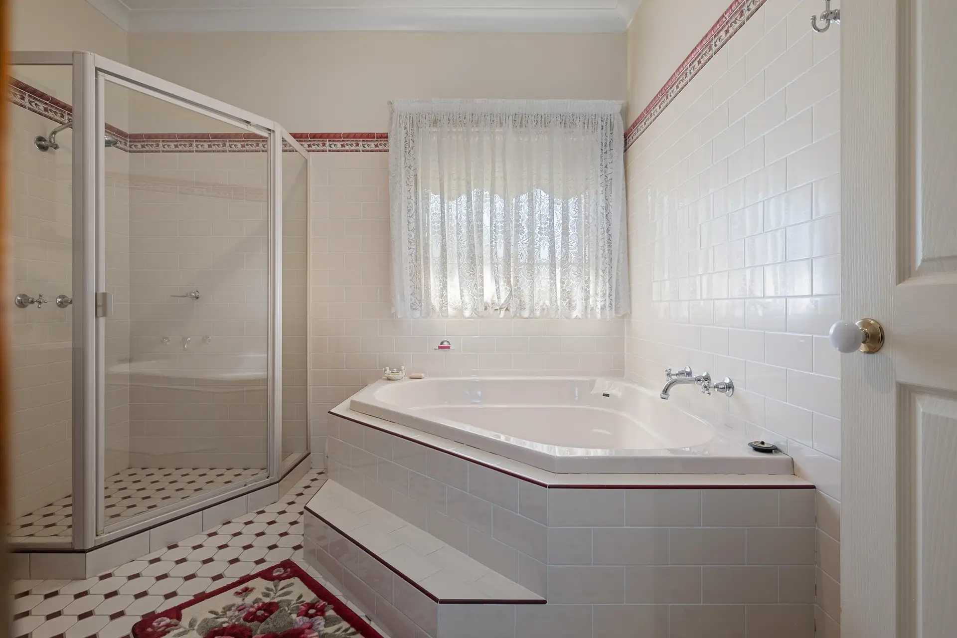 132-142 Third Avenue, Llandilo Sold by Cutcliffe Properties - image 1