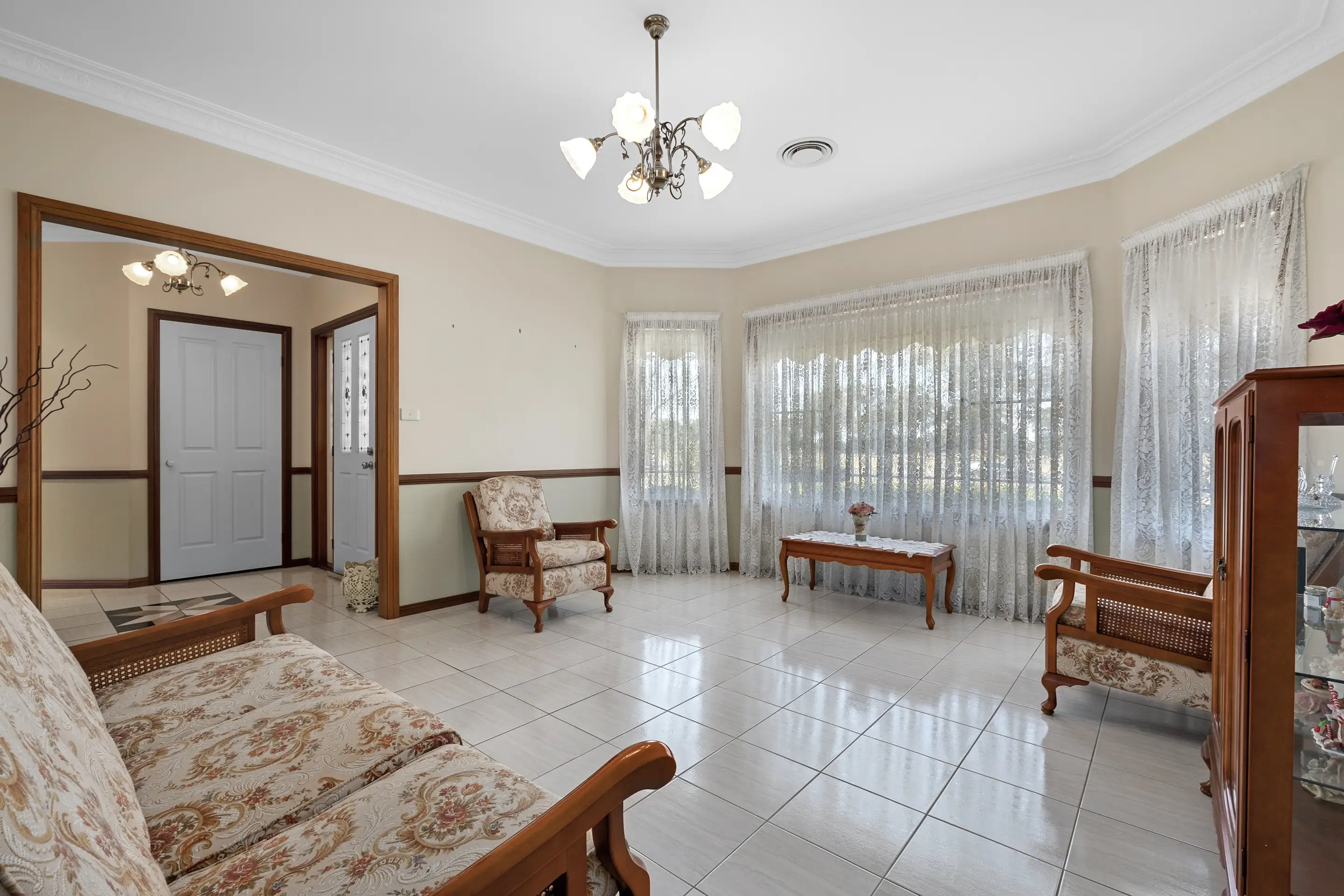 132-142 Third Avenue, Llandilo Sold by Cutcliffe Properties - image 11