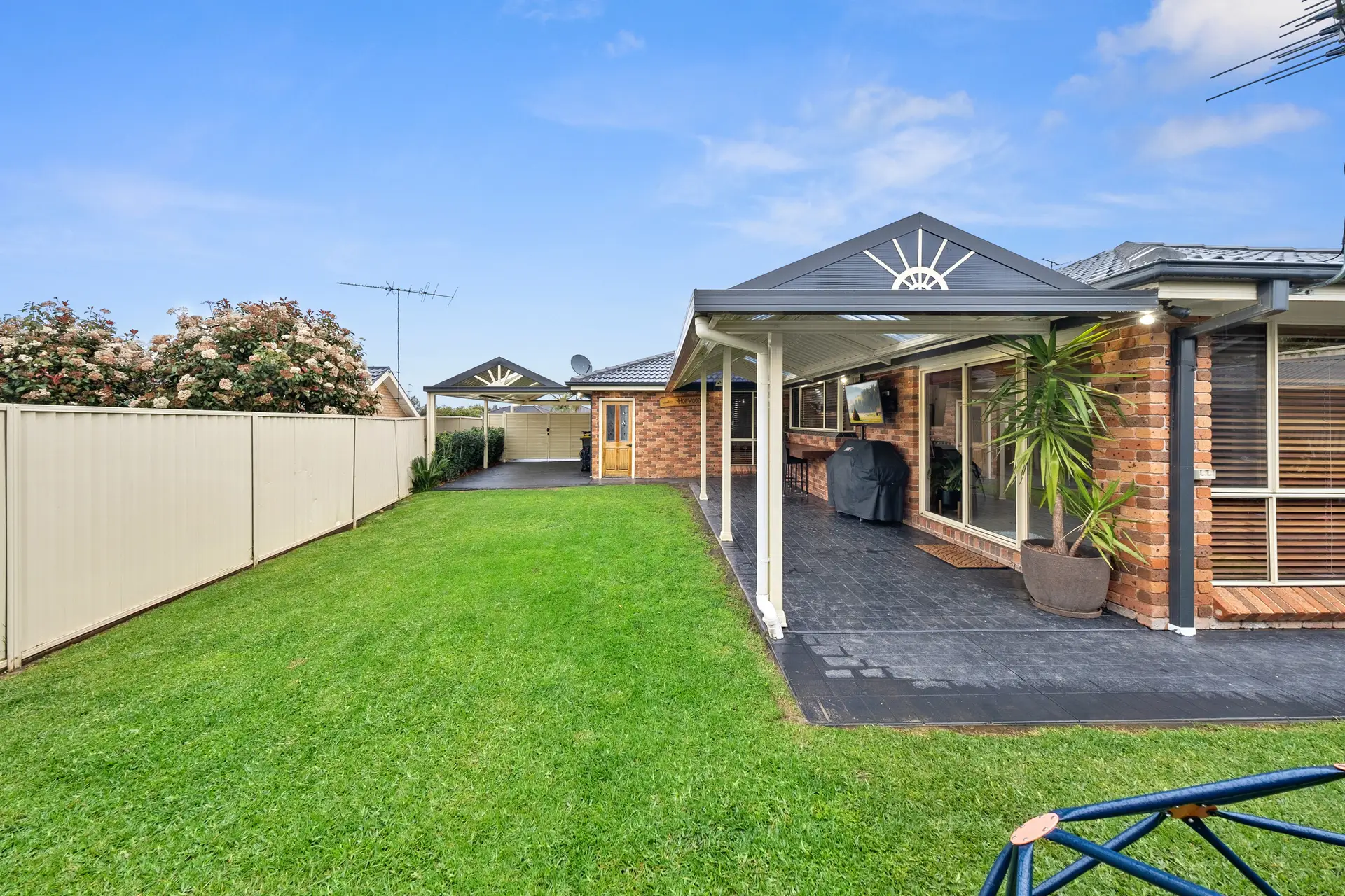 6 Ealing Place, Quakers Hill Sold by Cutcliffe Properties - image 1