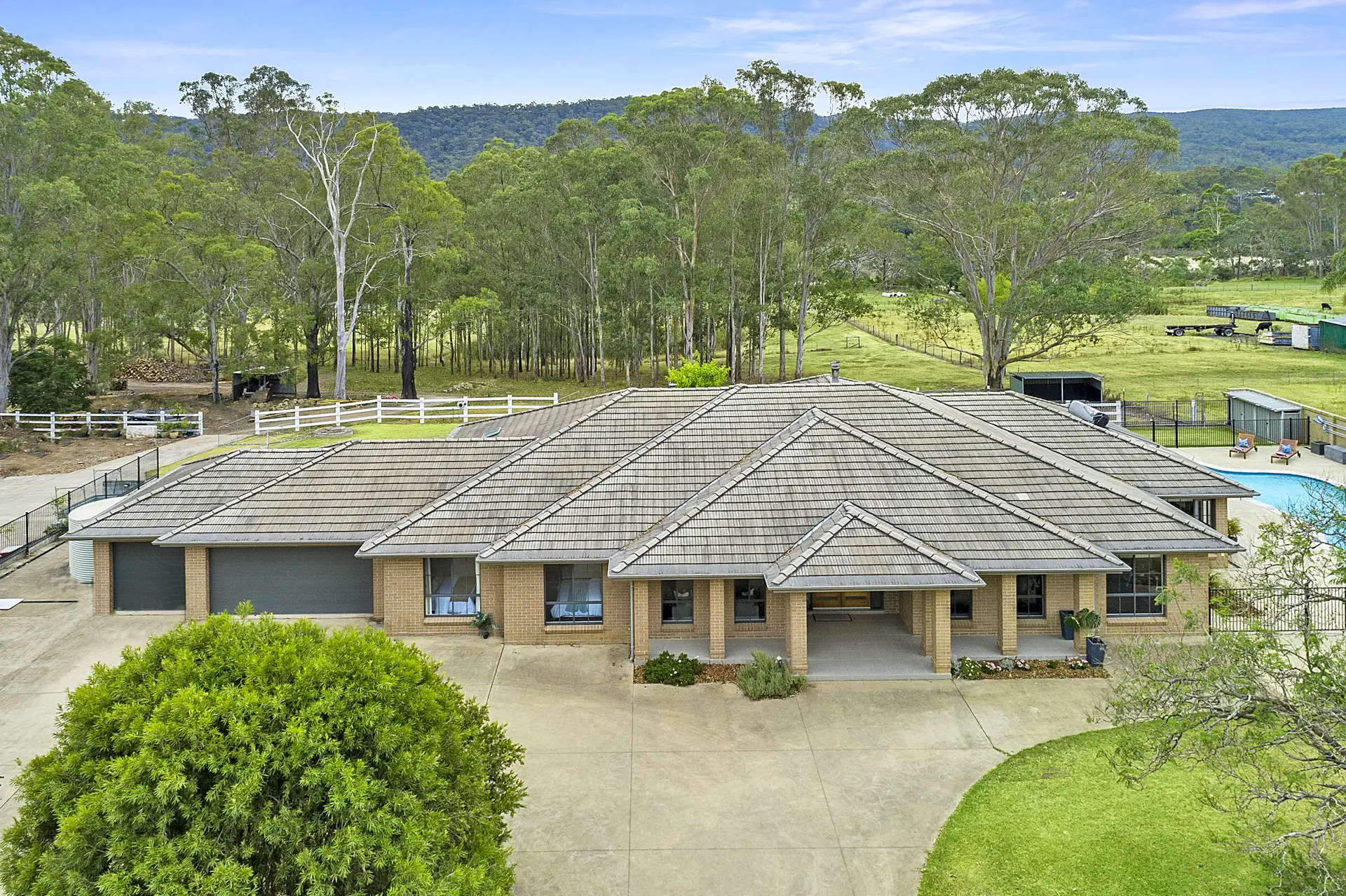 1004-1008 Castlereagh Road, Castlereagh Sold by Cutcliffe Properties - image 1