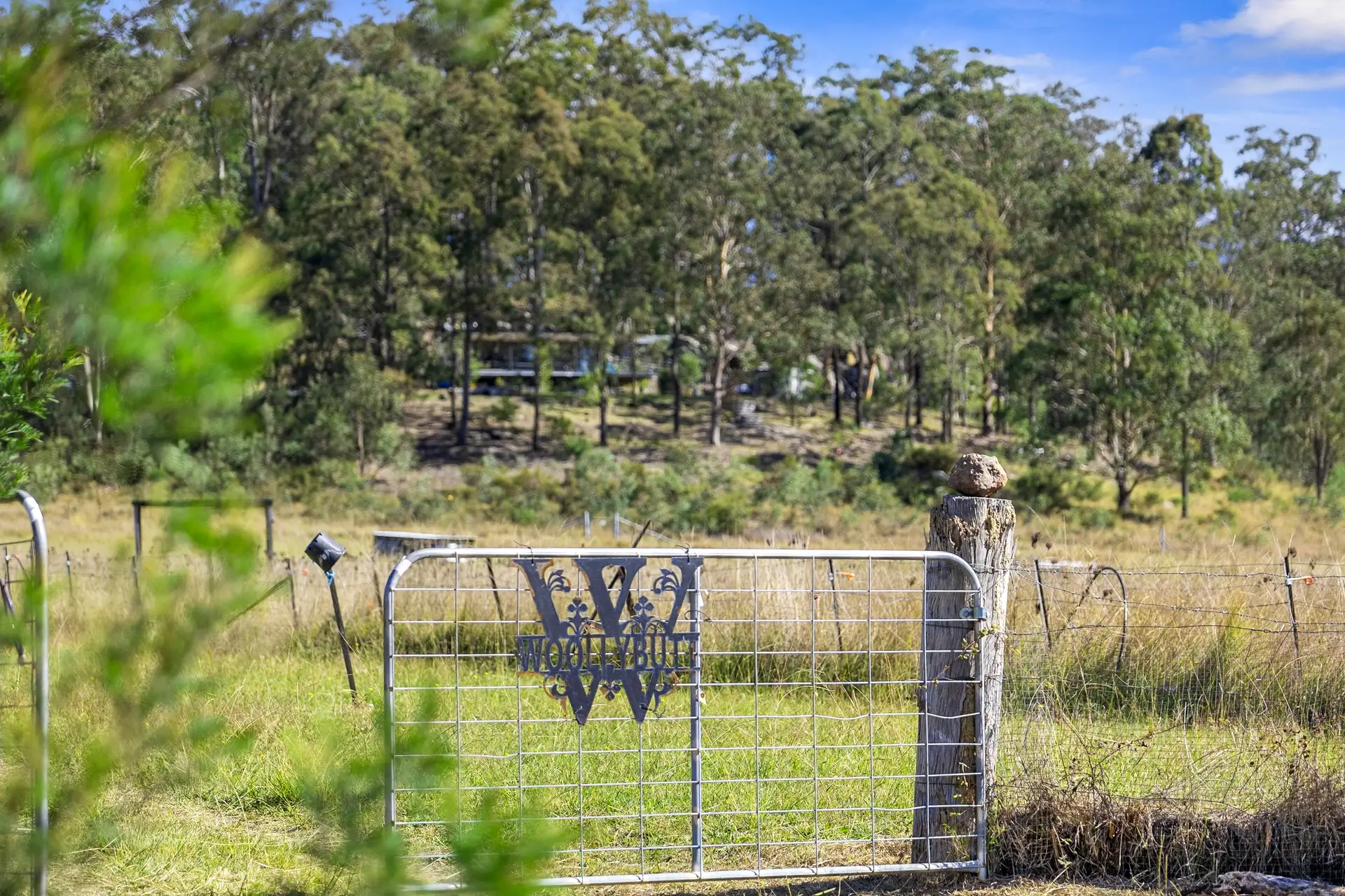 Putty Sold by Cutcliffe Properties - image 1