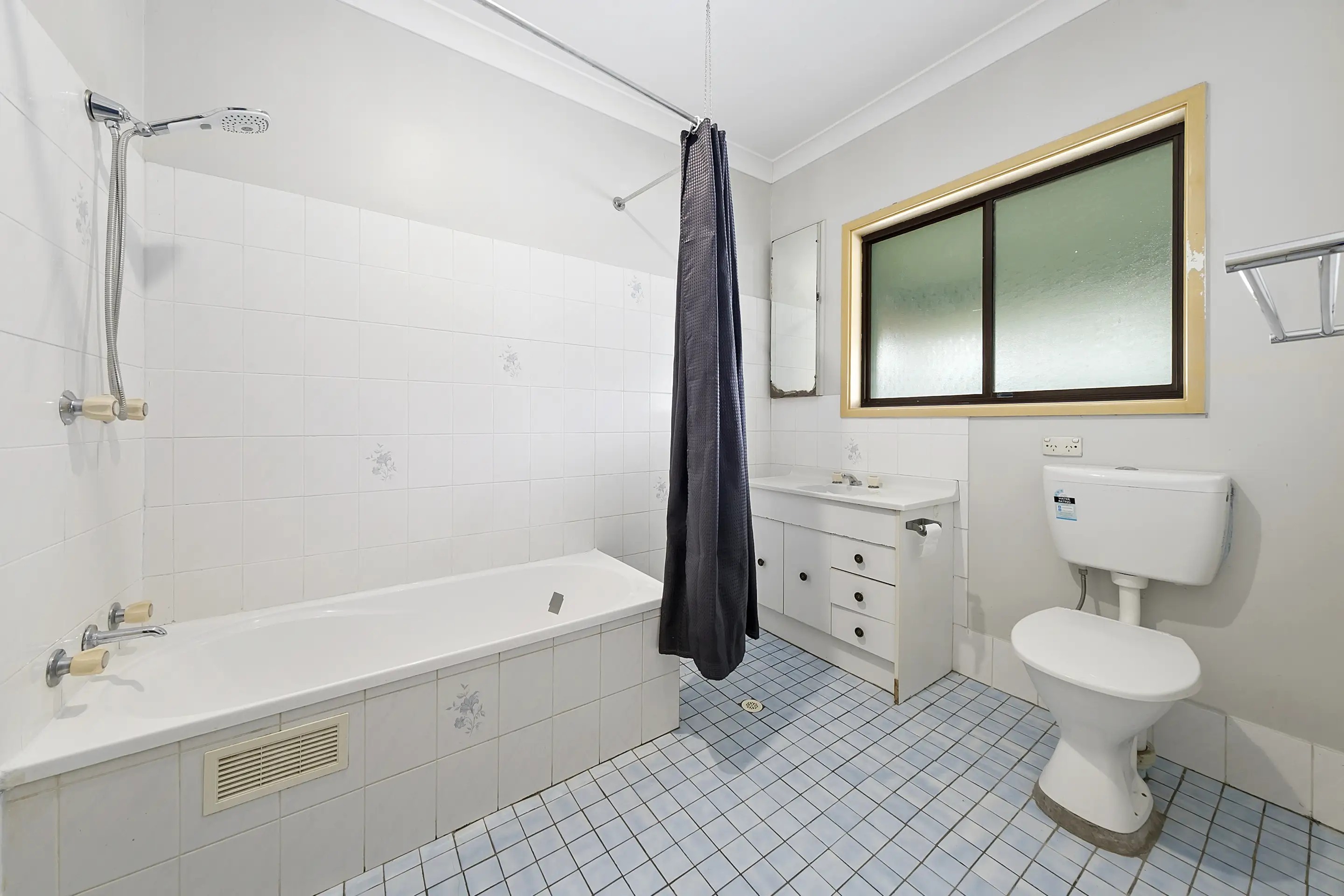 20 Shane Park Road, Shanes Park Sold by Cutcliffe Properties - image 15