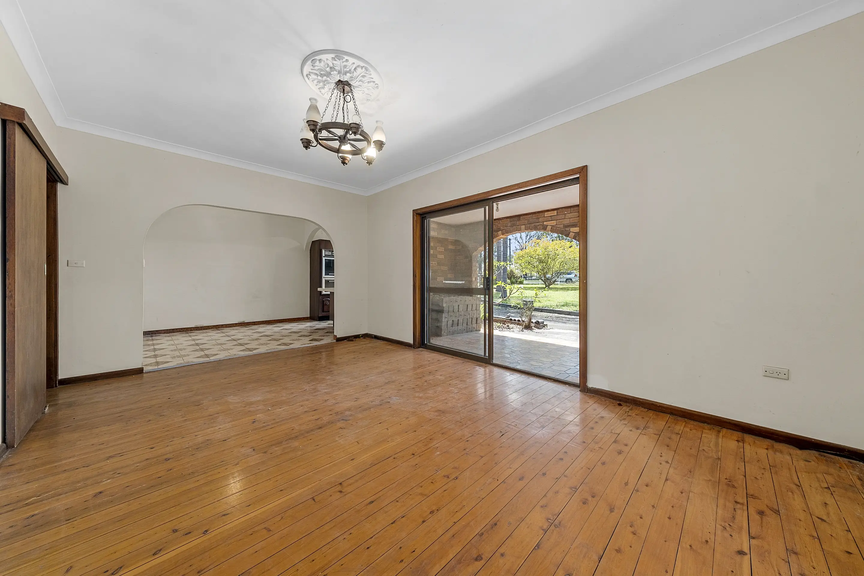 976-988 Castlereagh Road, Castlereagh Sold by Cutcliffe Properties - image 2