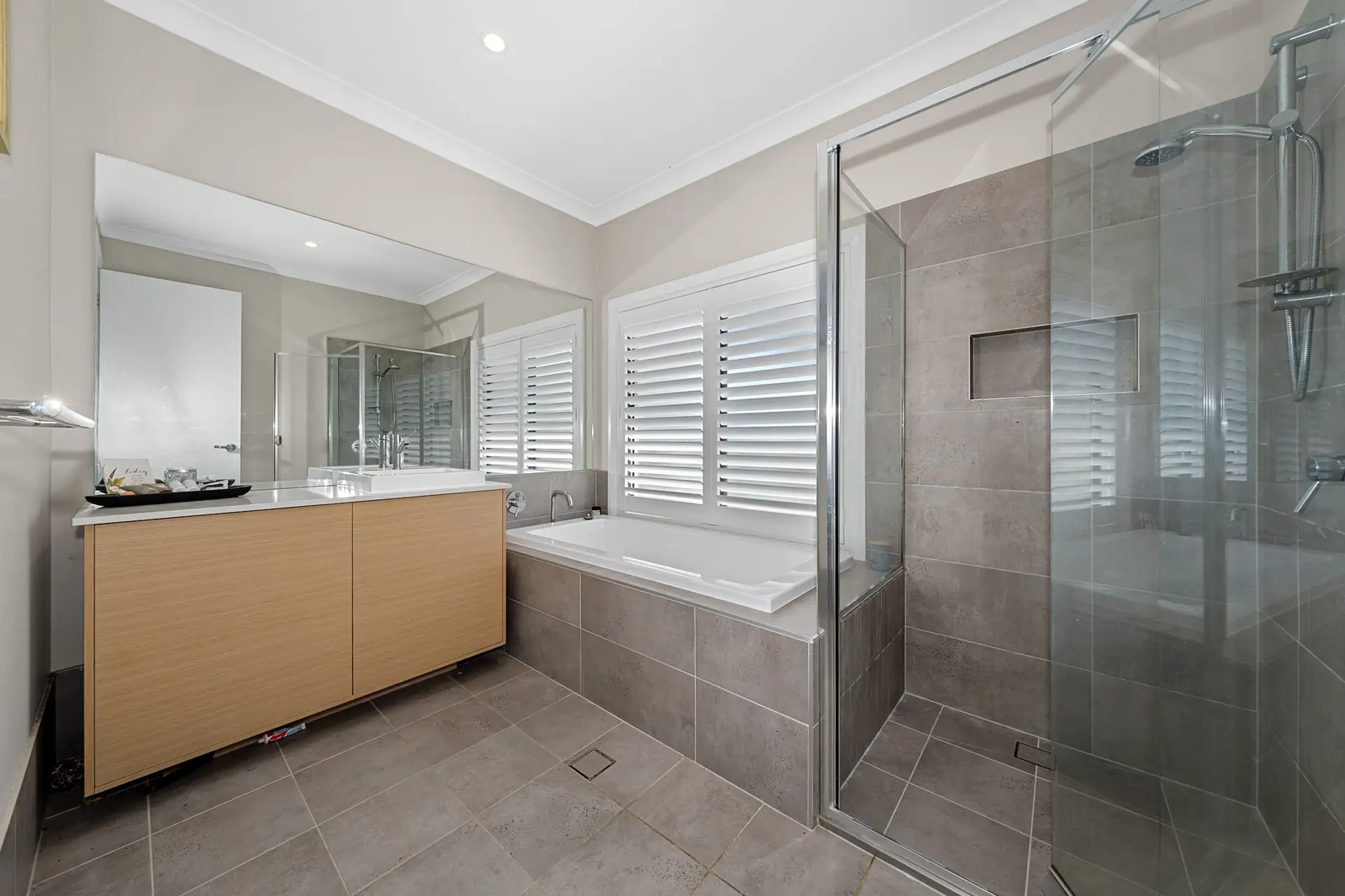 5 Aloha Place, Sackville North Sold by Cutcliffe Properties - image 1