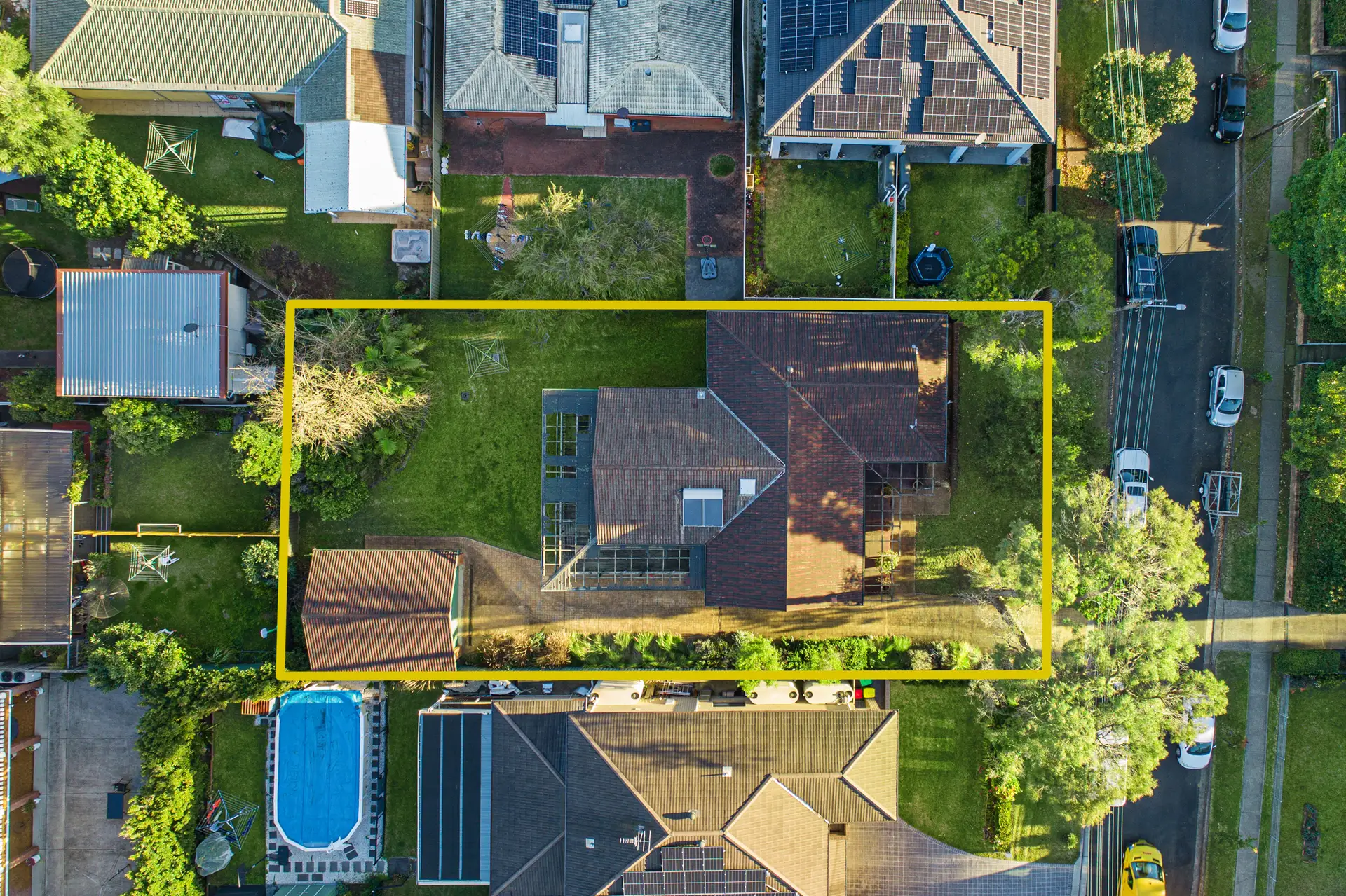 32 Avon Road, North Ryde Sold by Cutcliffe Properties - image 1
