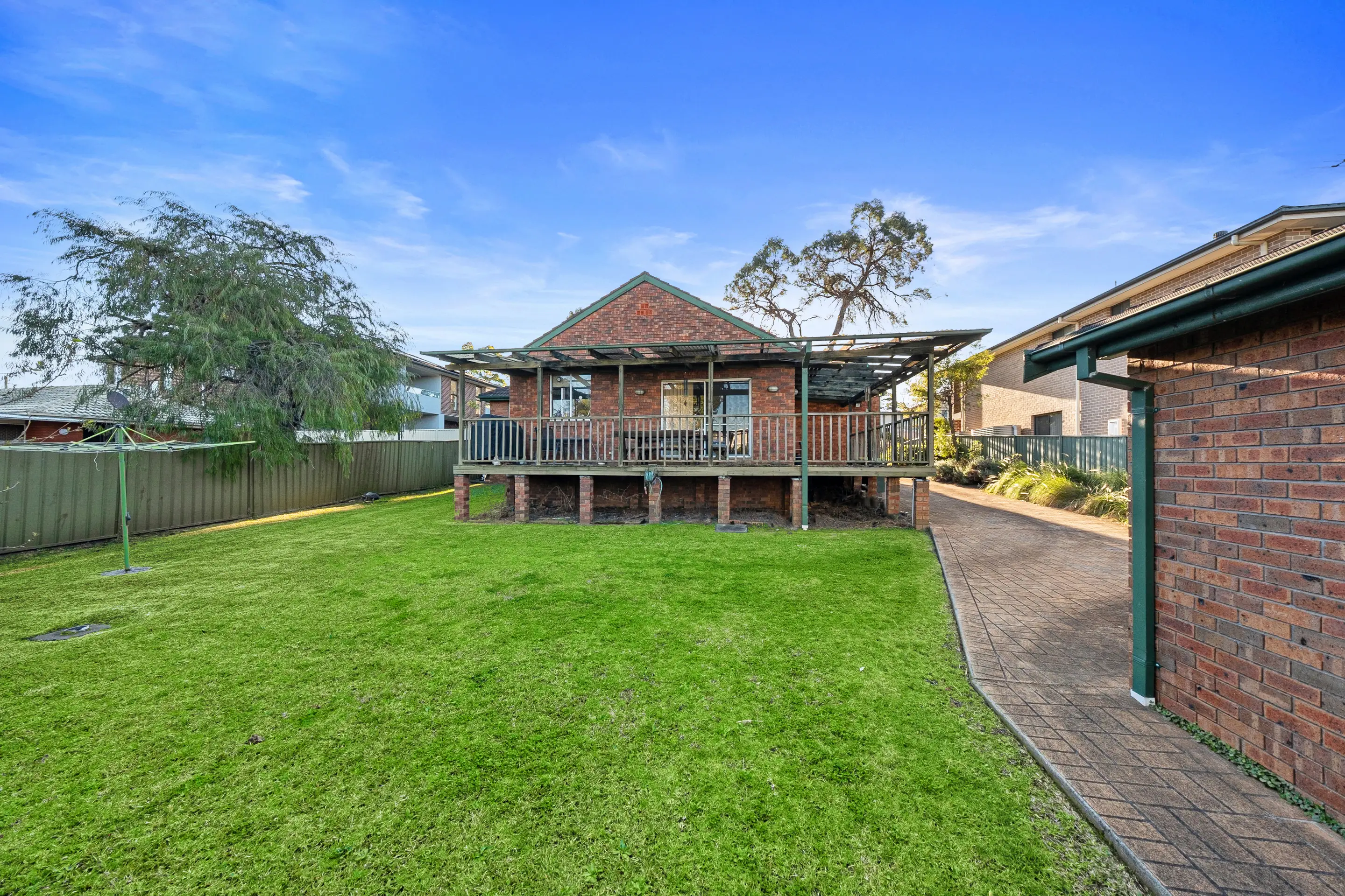 32 Avon Road, North Ryde Sold by Cutcliffe Properties - image 2