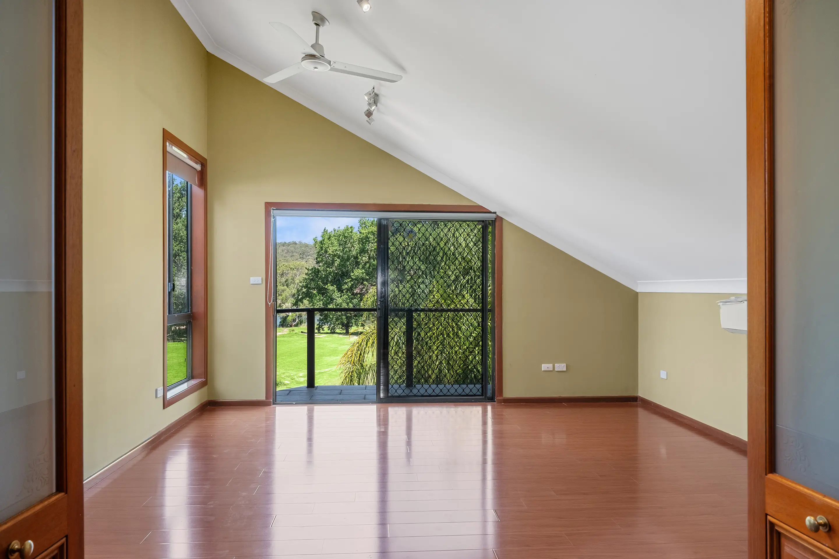 17 Water Ski Parade, Cumberland Reach Sold by Cutcliffe Properties - image 10