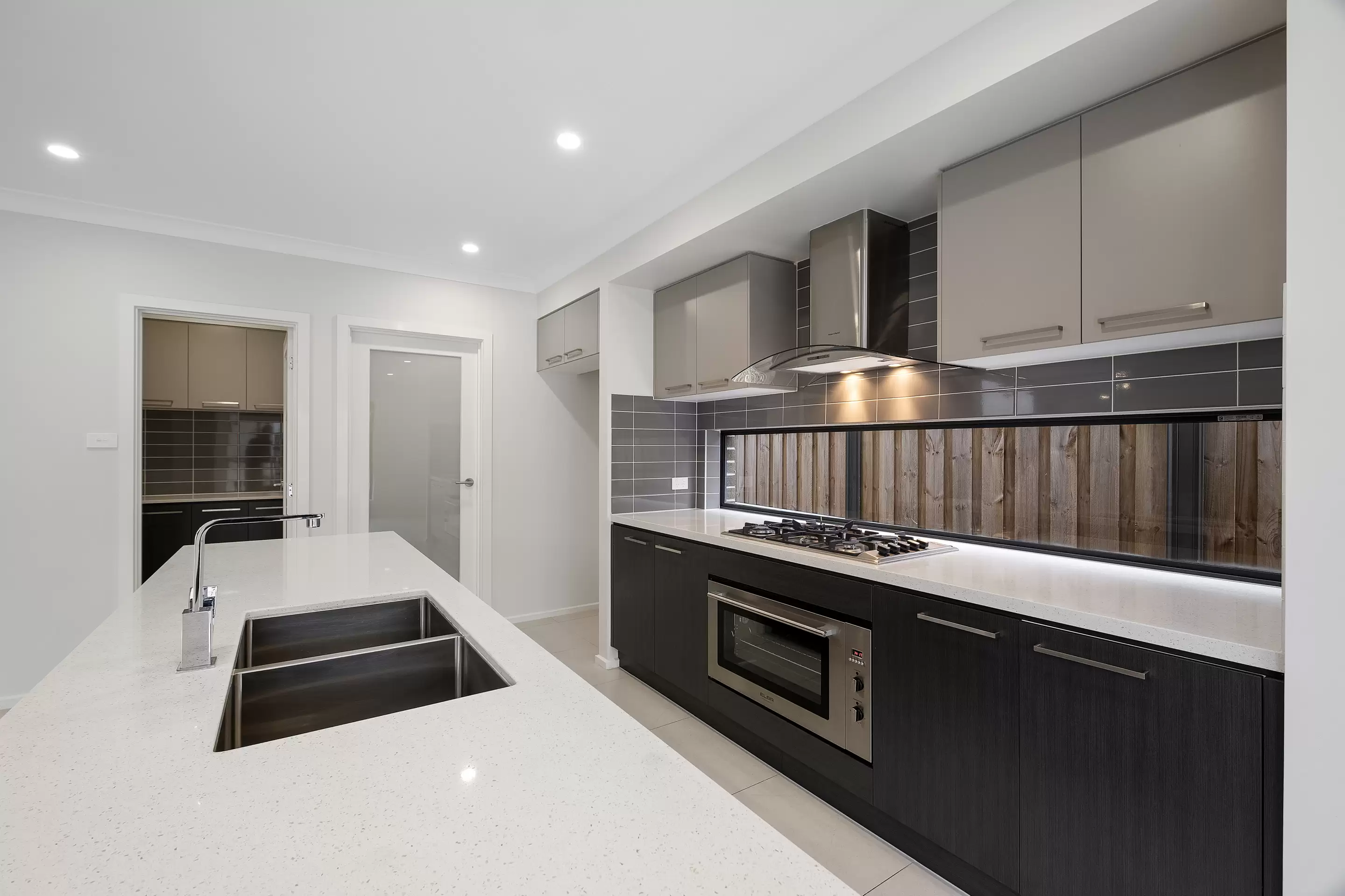 196 Greenview Parade, The Ponds Leased by Cutcliffe Properties - image 2