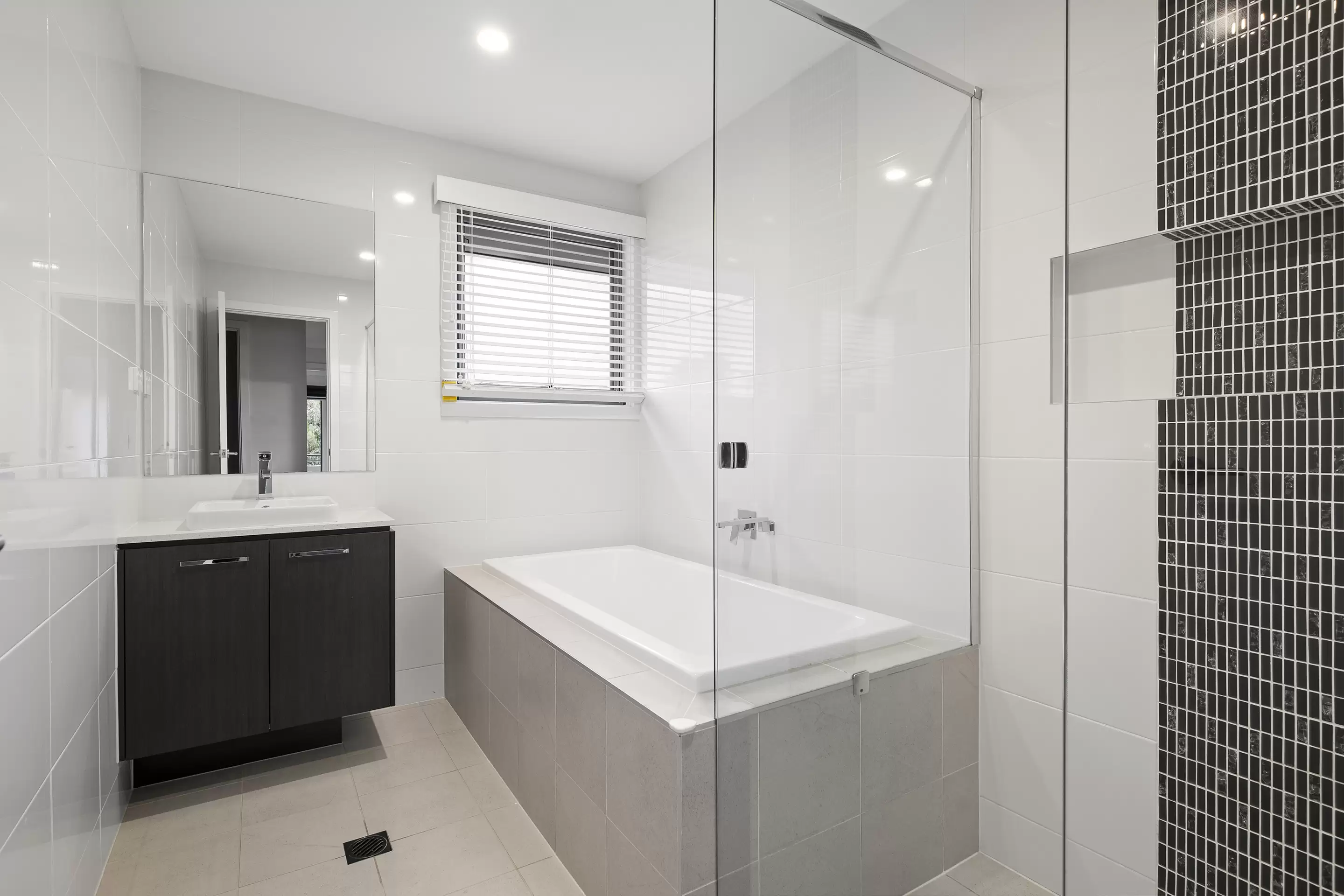 196 Greenview Parade, The Ponds Leased by Cutcliffe Properties - image 5
