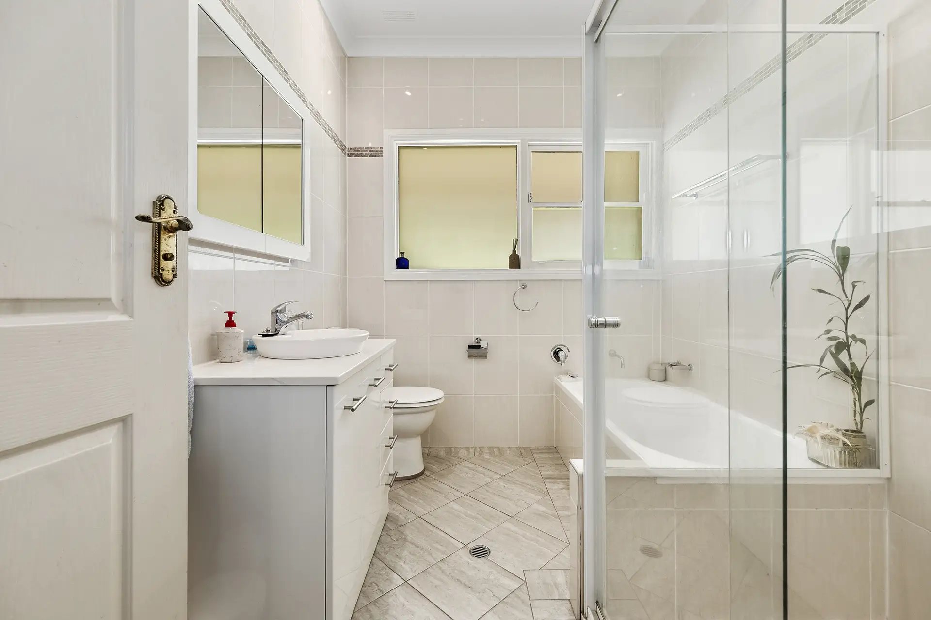 252 Springwood Road, Yarramundi Sold by Cutcliffe Properties - image 1