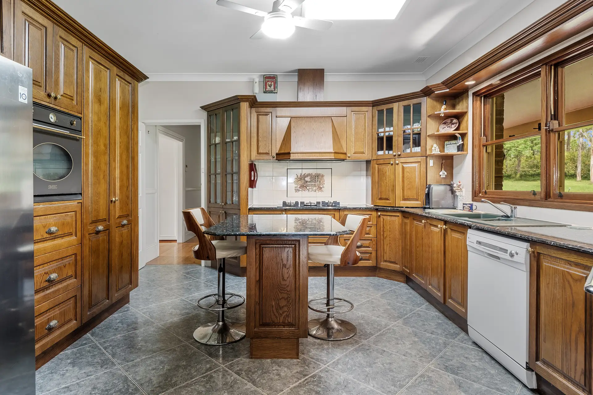252 Springwood Road, Yarramundi Sold by Cutcliffe Properties - image 1
