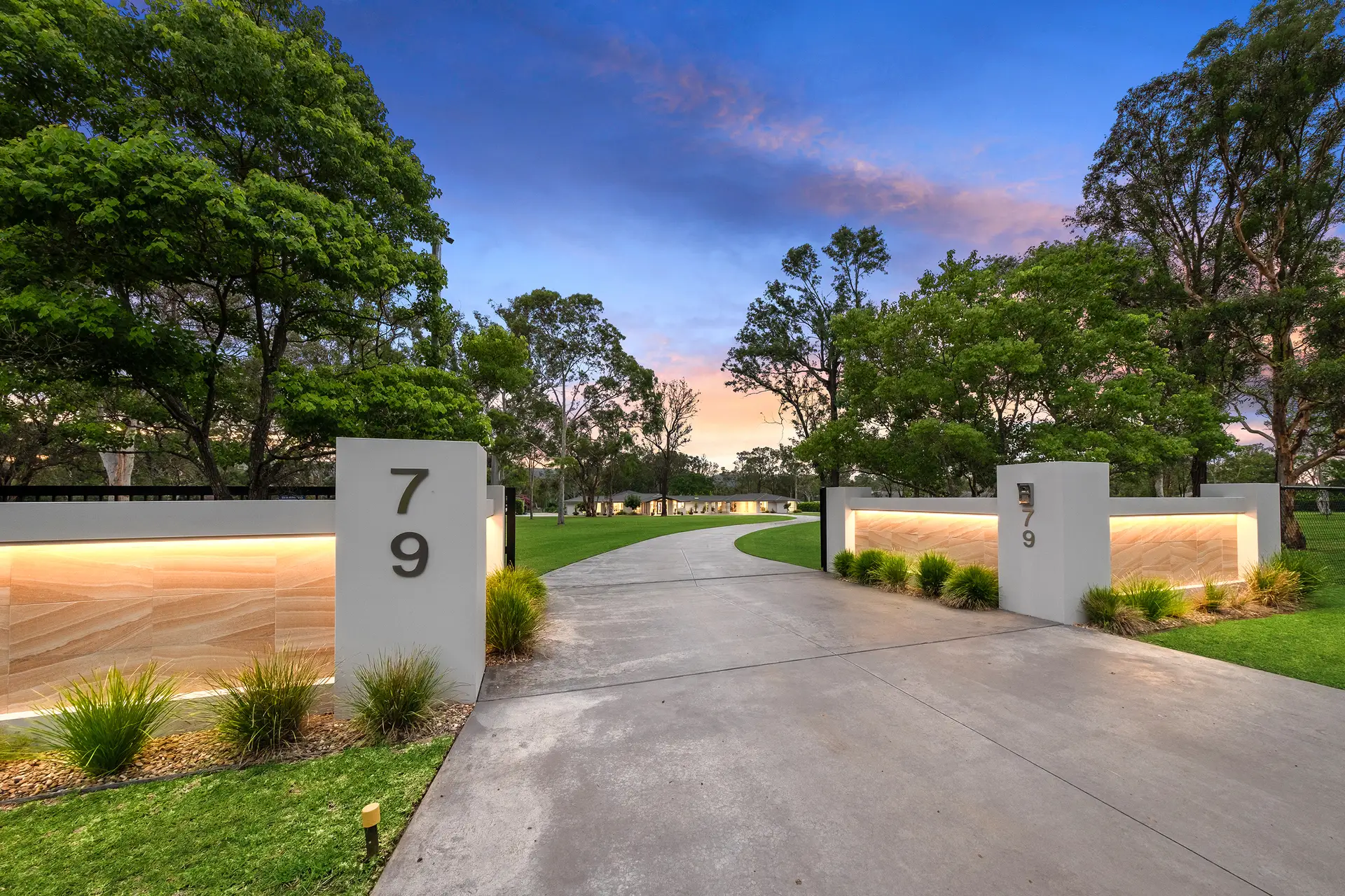 79-83 Sheredan Road, Castlereagh Sold by Cutcliffe Properties - image 1