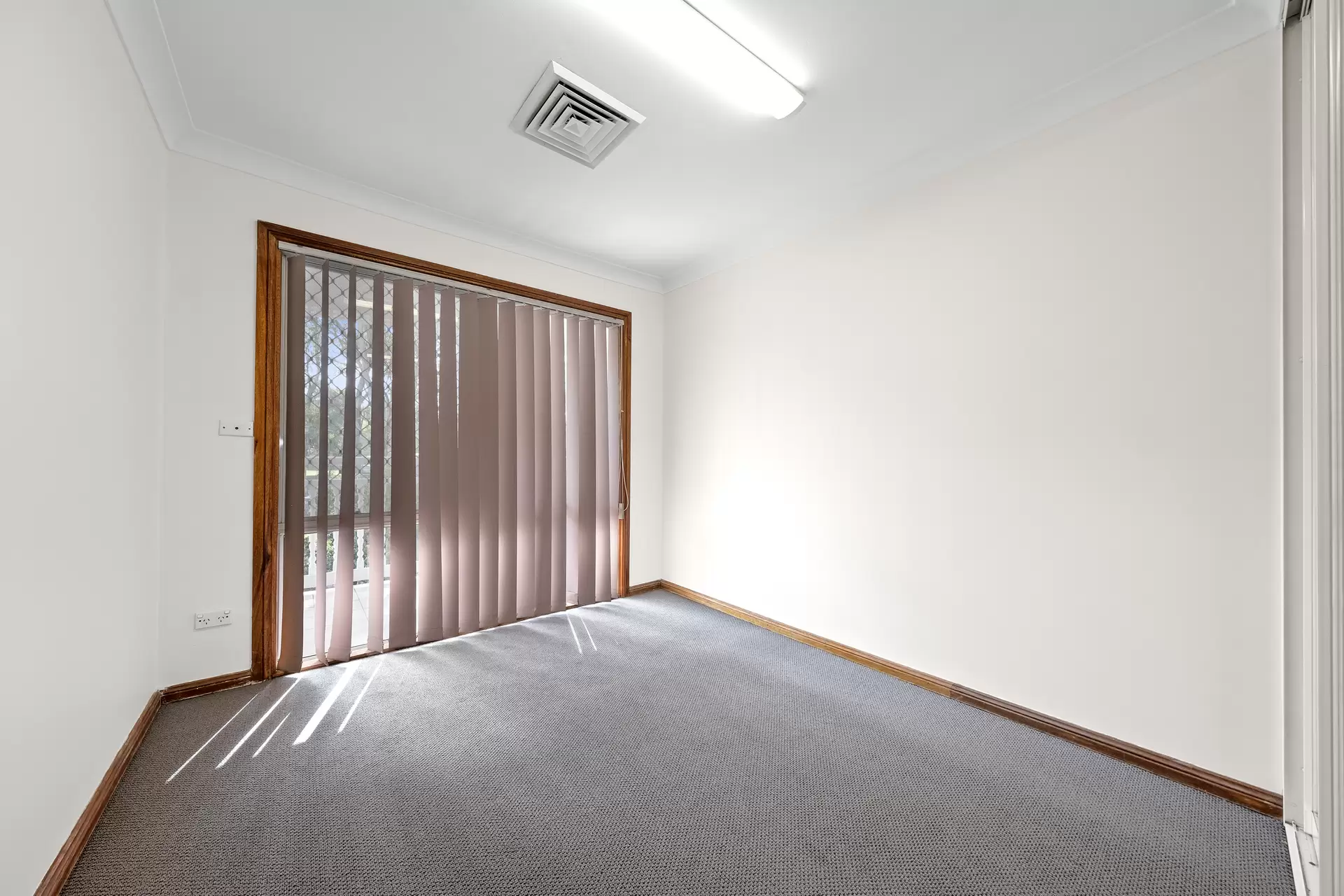 40 Frederick Street, Londonderry Sold by Cutcliffe Properties - image 1