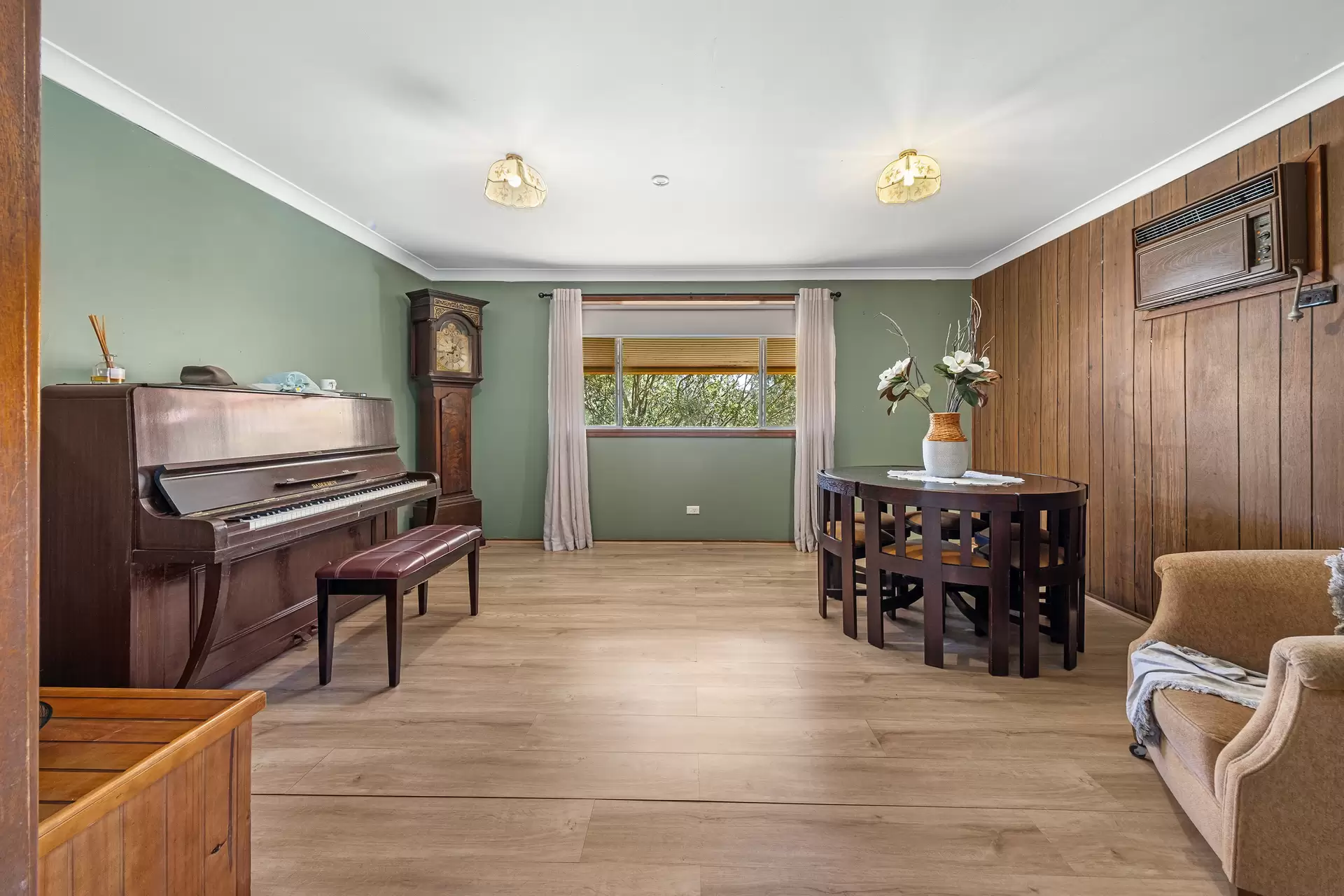 660 Old Pitt Town Road, Oakville For Sale by Cutcliffe Properties - image 1