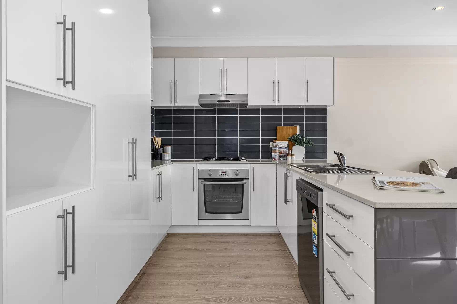 8/22 Wilson Road, Acacia Gardens Sold by Cutcliffe Properties - image 1