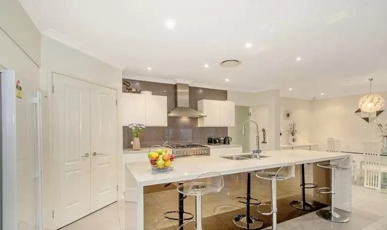 5 Murdocca Place, Castle Hill Leased by Cutcliffe Properties - image 3
