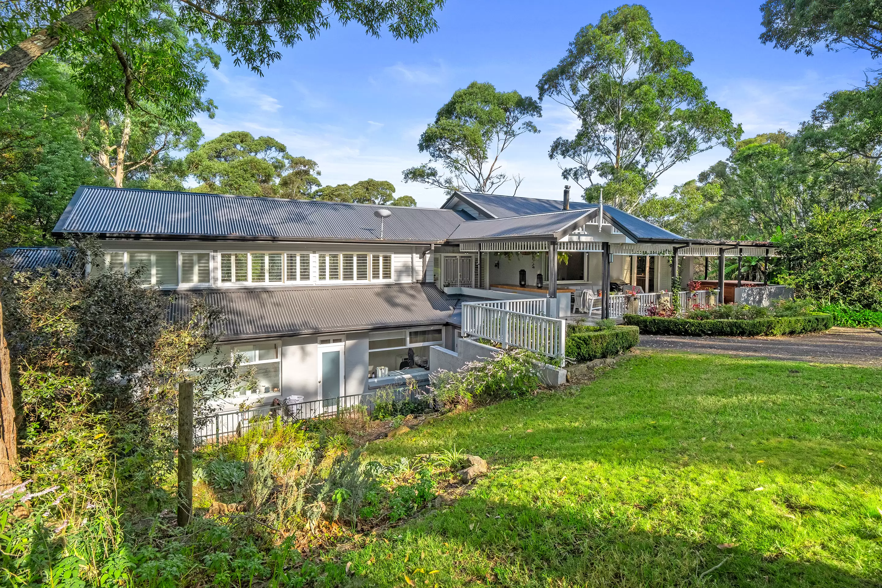 8-10 Crosslands Road, Galston Sold by Cutcliffe Properties - image 2