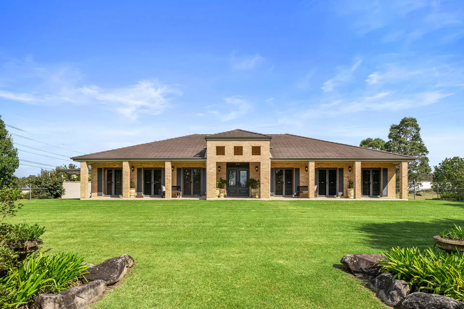 330 Eighth Avenue, Llandilo Sold by Cutcliffe Properties - image 1