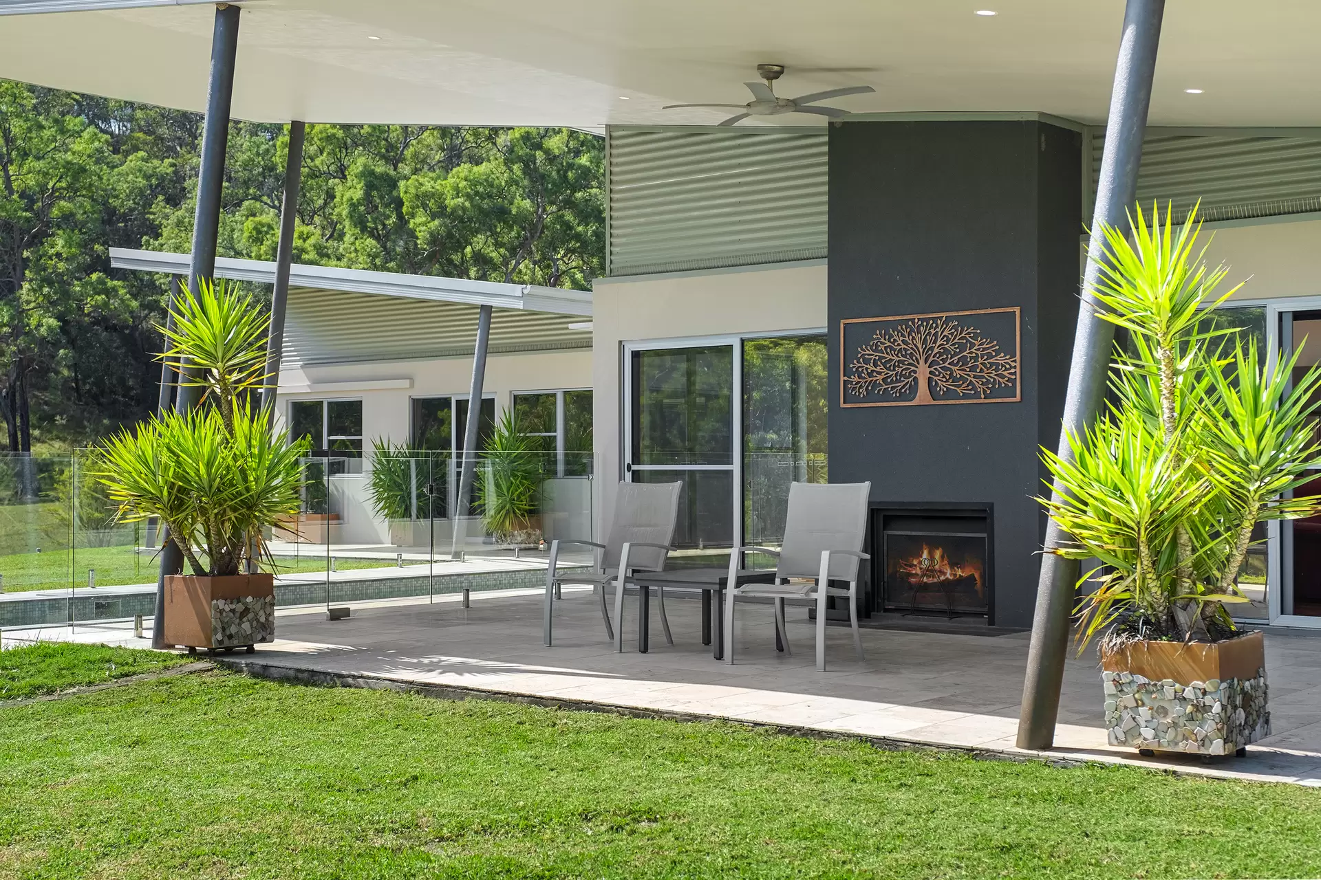 2/6299 Putty Road, Howes Valley Sold by Cutcliffe Properties - image 1