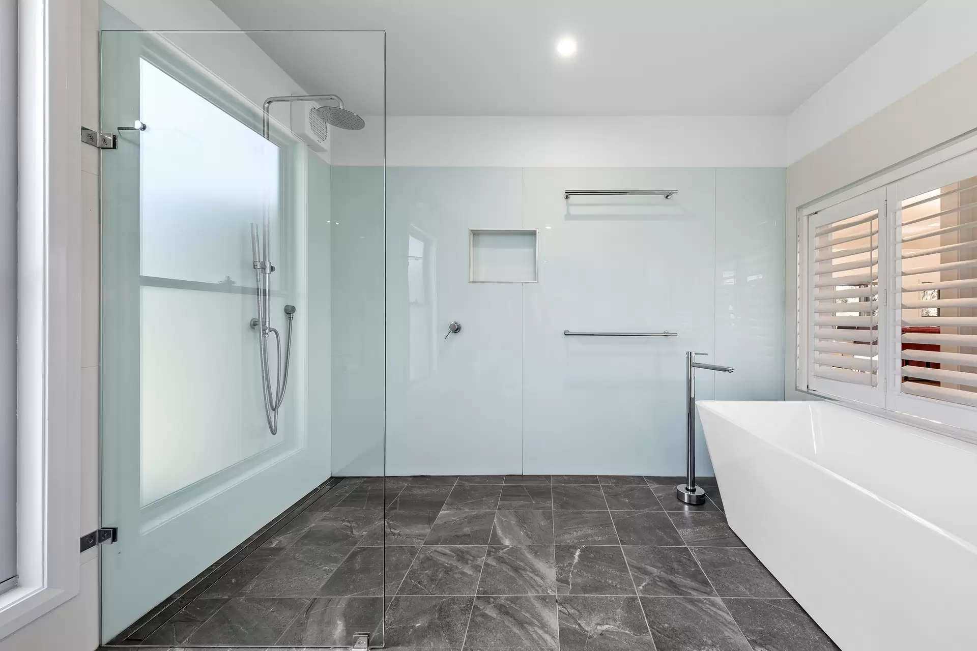 2/6299 Putty Road, Howes Valley Sold by Cutcliffe Properties - image 1