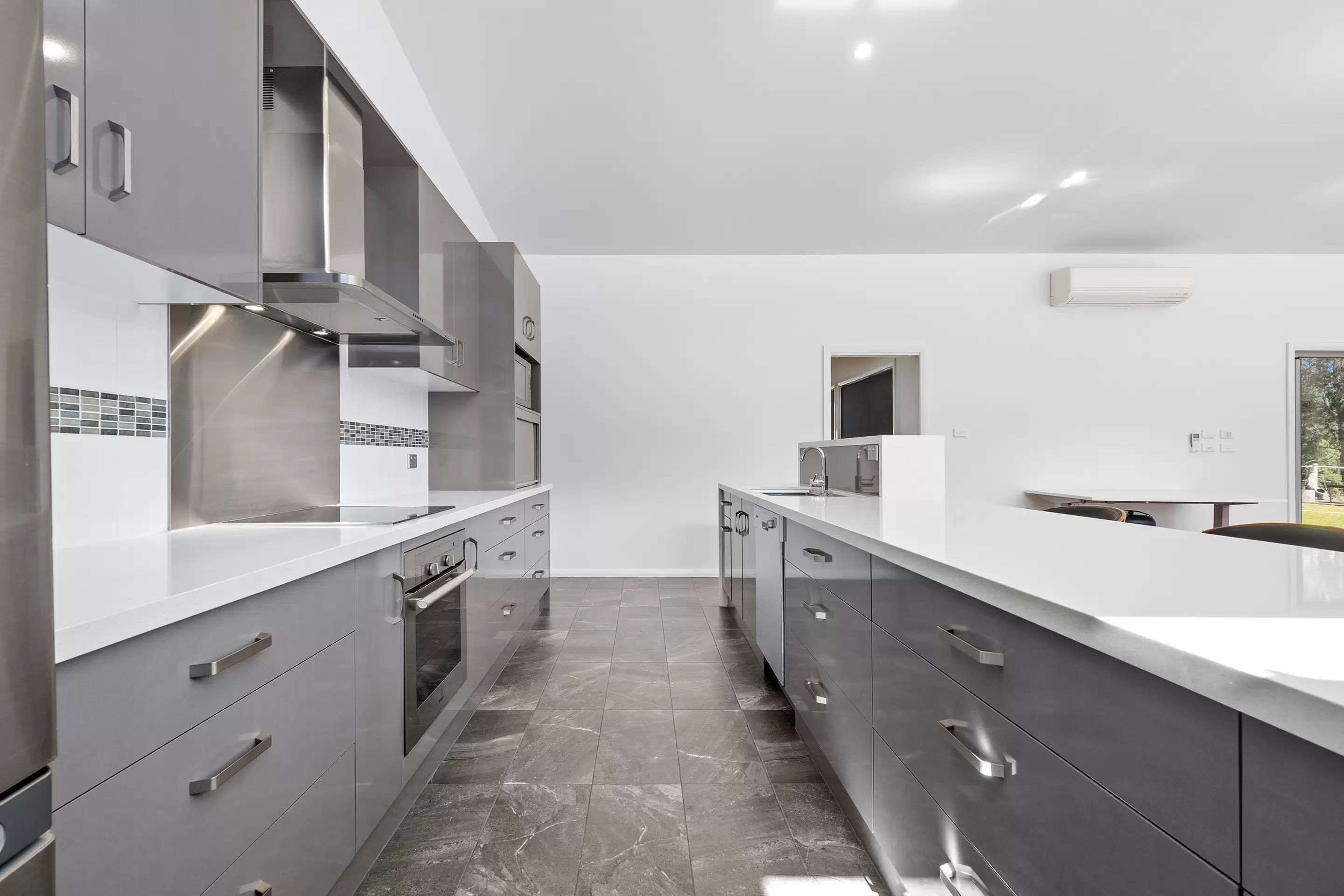 2/6299 Putty Road, Howes Valley Sold by Cutcliffe Properties - image 6