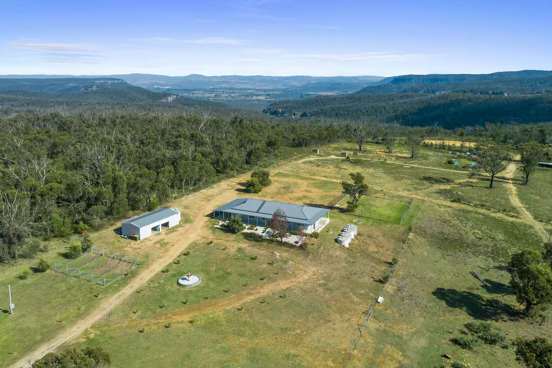 382-390 Darling Causeway, Bell Sold by Cutcliffe Properties - image 1