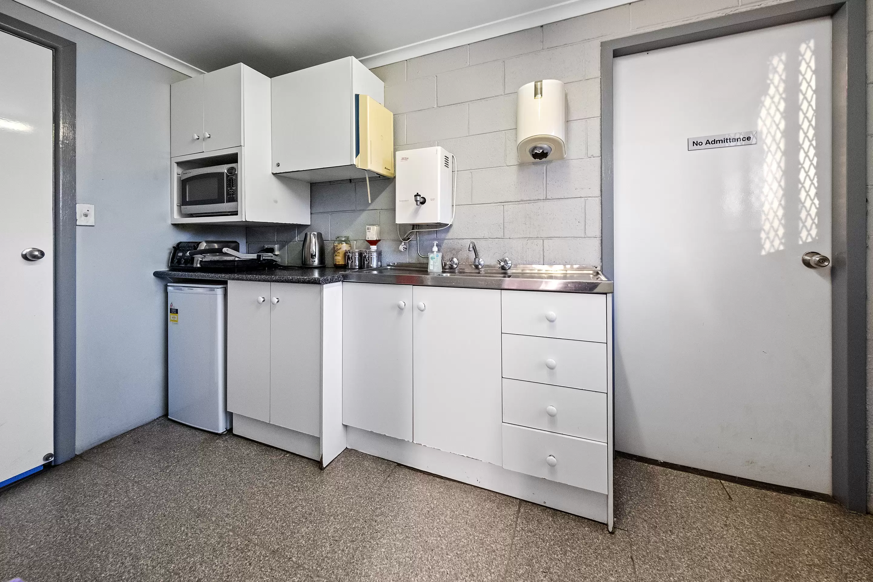 38 Elizabeth Street, North Richmond Sold by Cutcliffe Properties - image 14