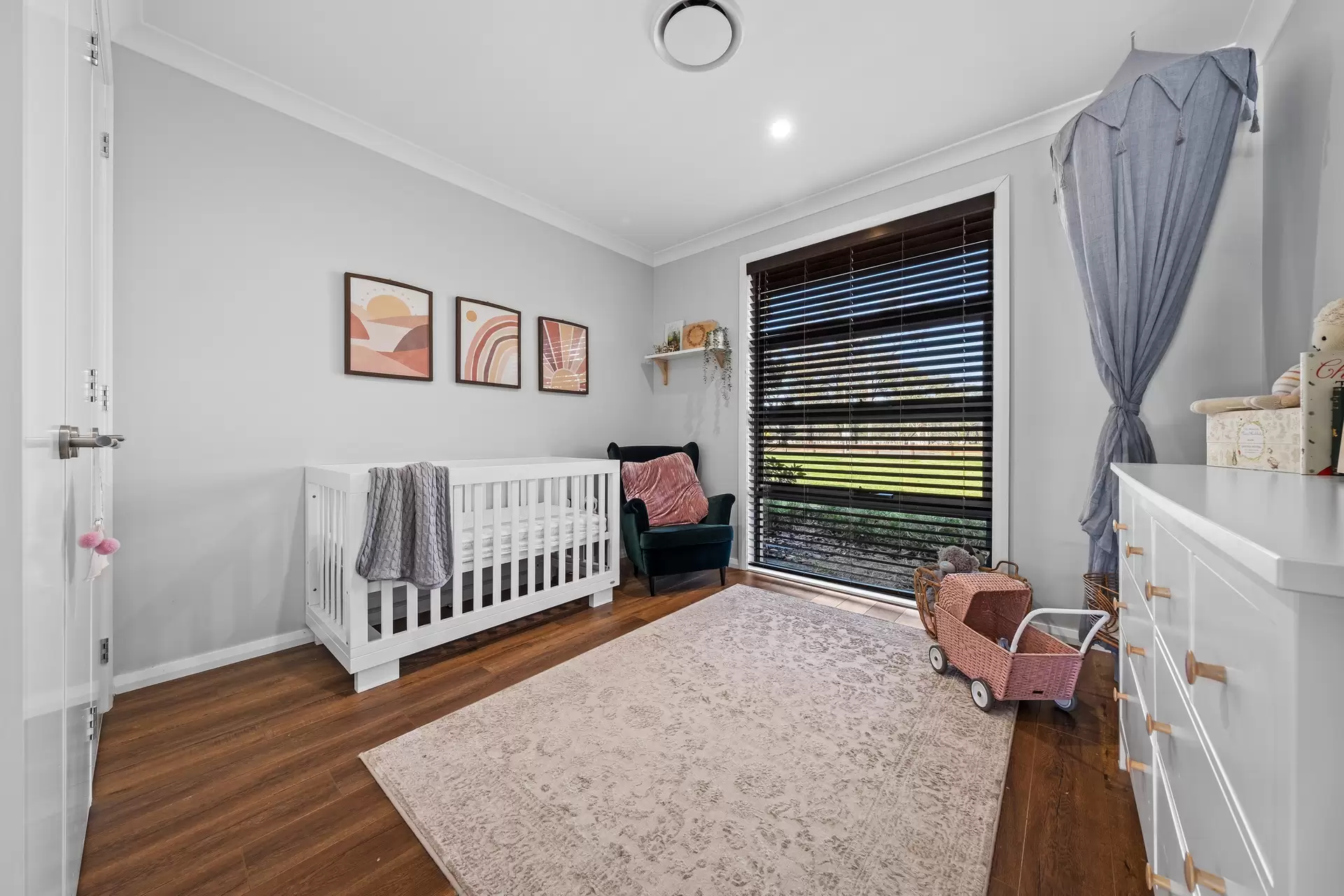 287-293 Reynolds Road, Londonderry Sold by Cutcliffe Properties - image 1