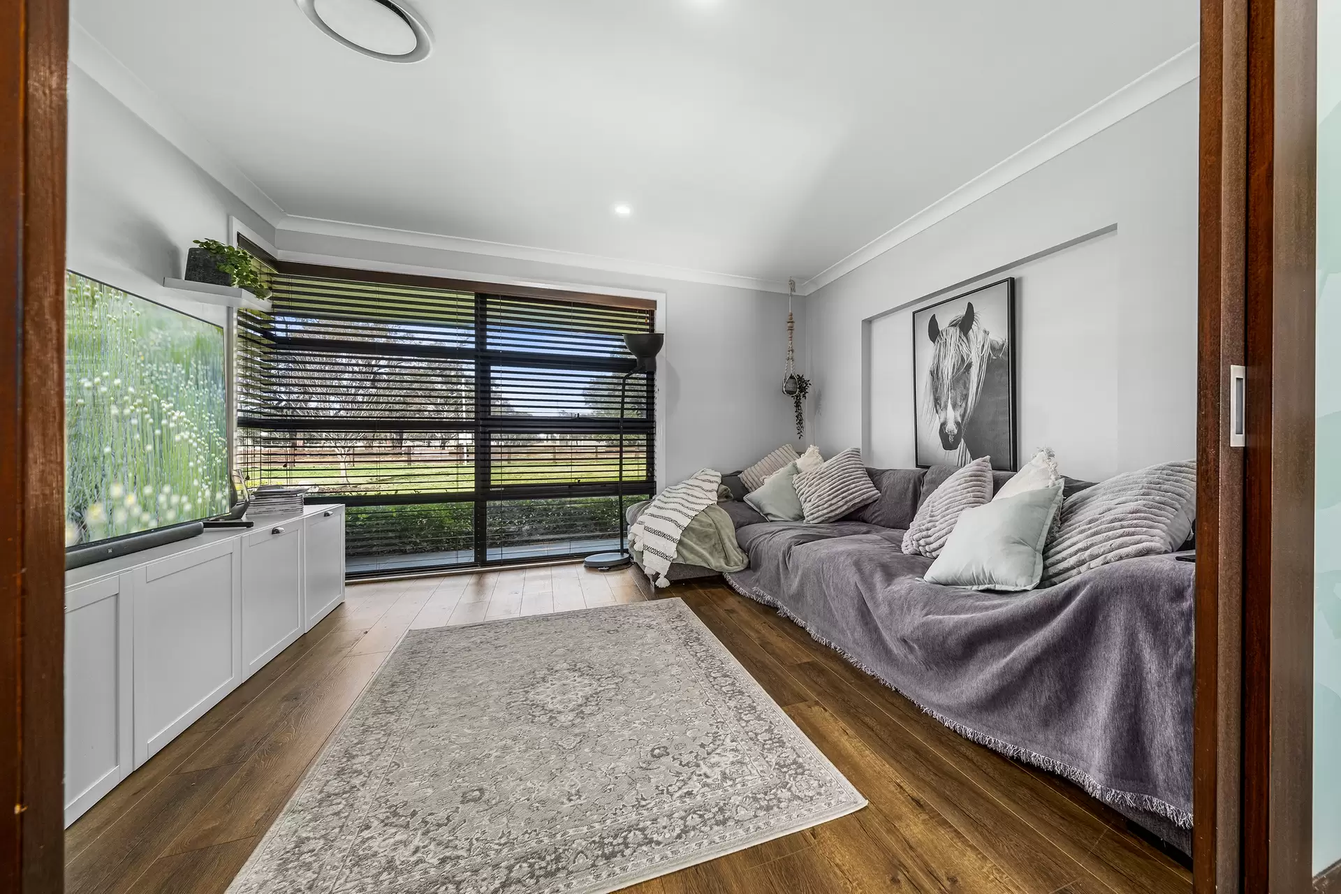 287-293 Reynolds Road, Londonderry Sold by Cutcliffe Properties - image 1