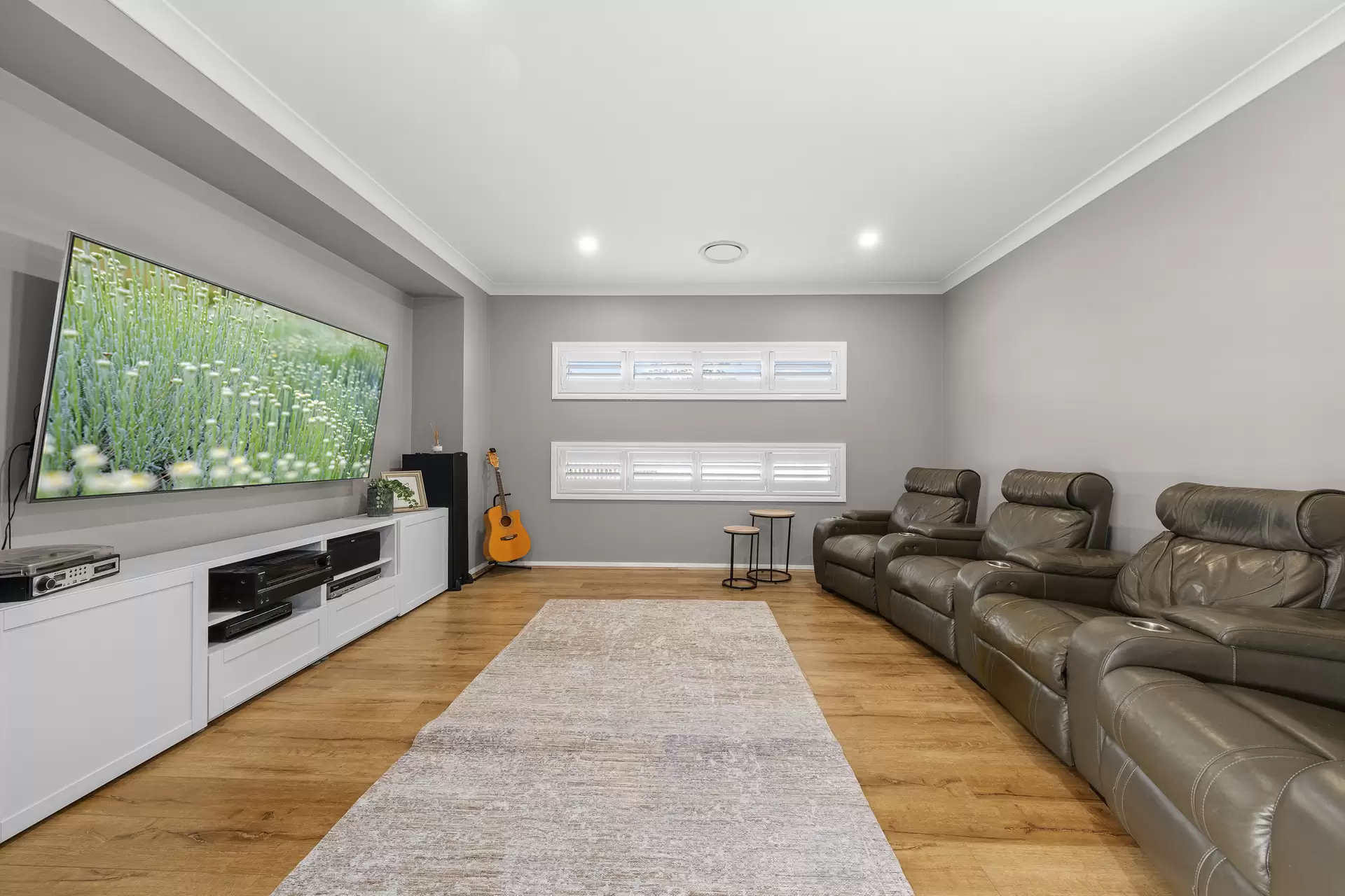 287-293 Reynolds Road, Londonderry Sold by Cutcliffe Properties - image 1