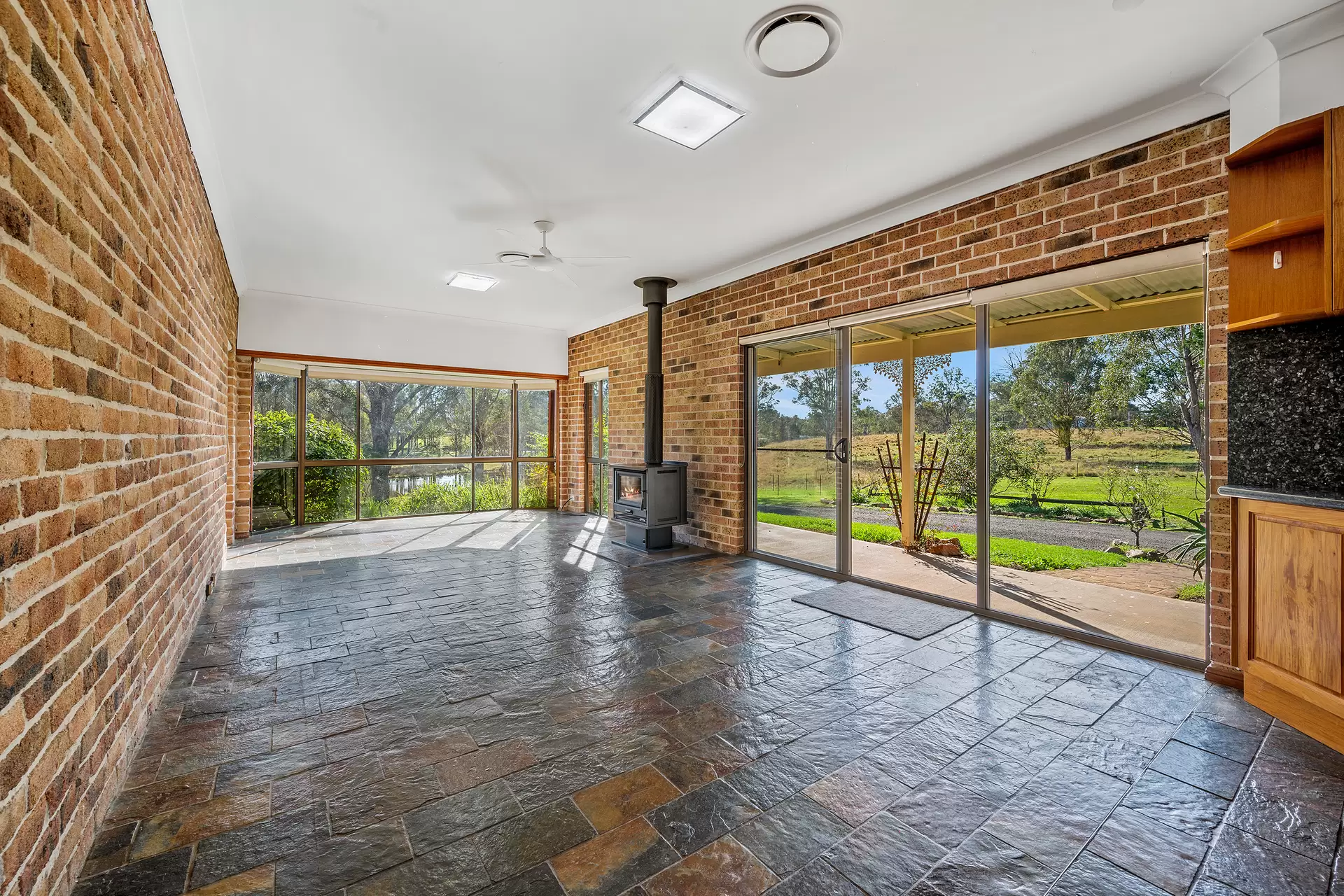 88-106 Littlefields Road, Luddenham For Lease by Cutcliffe Properties - image 1
