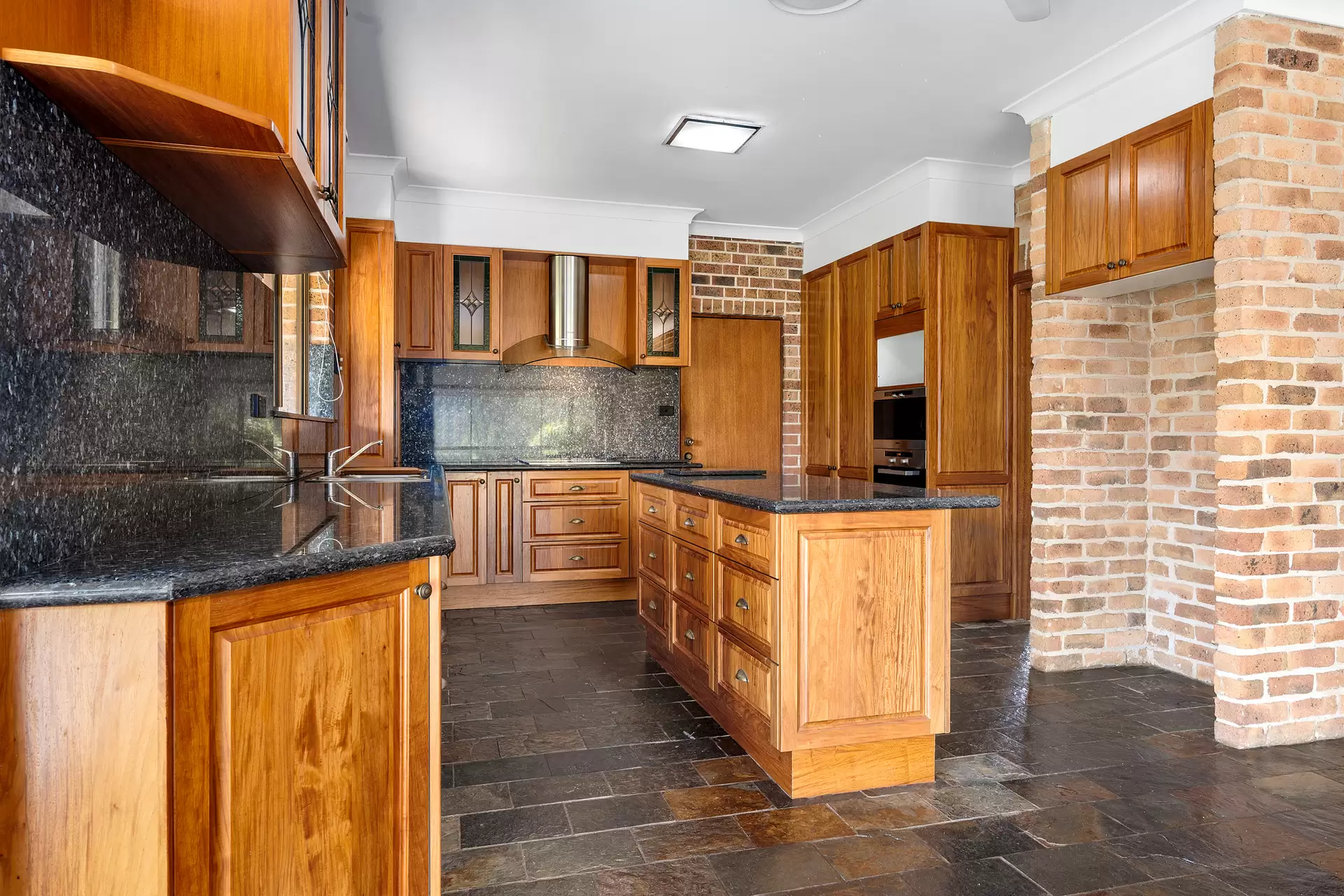 88-106 Littlefields Road, Luddenham For Lease by Cutcliffe Properties - image 1