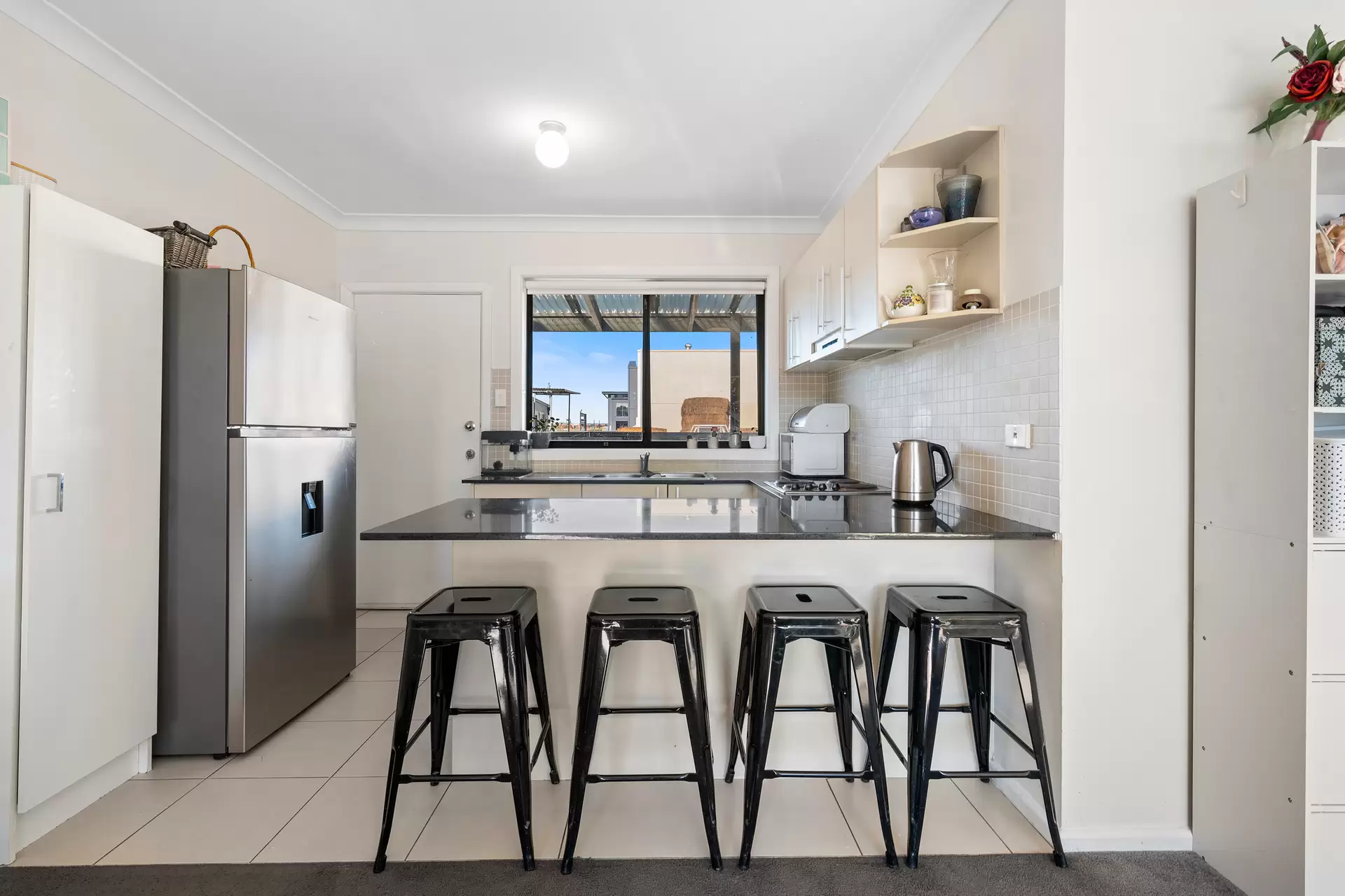 12/30 Bowman Street, Richmond Sold by Cutcliffe Properties - image 1