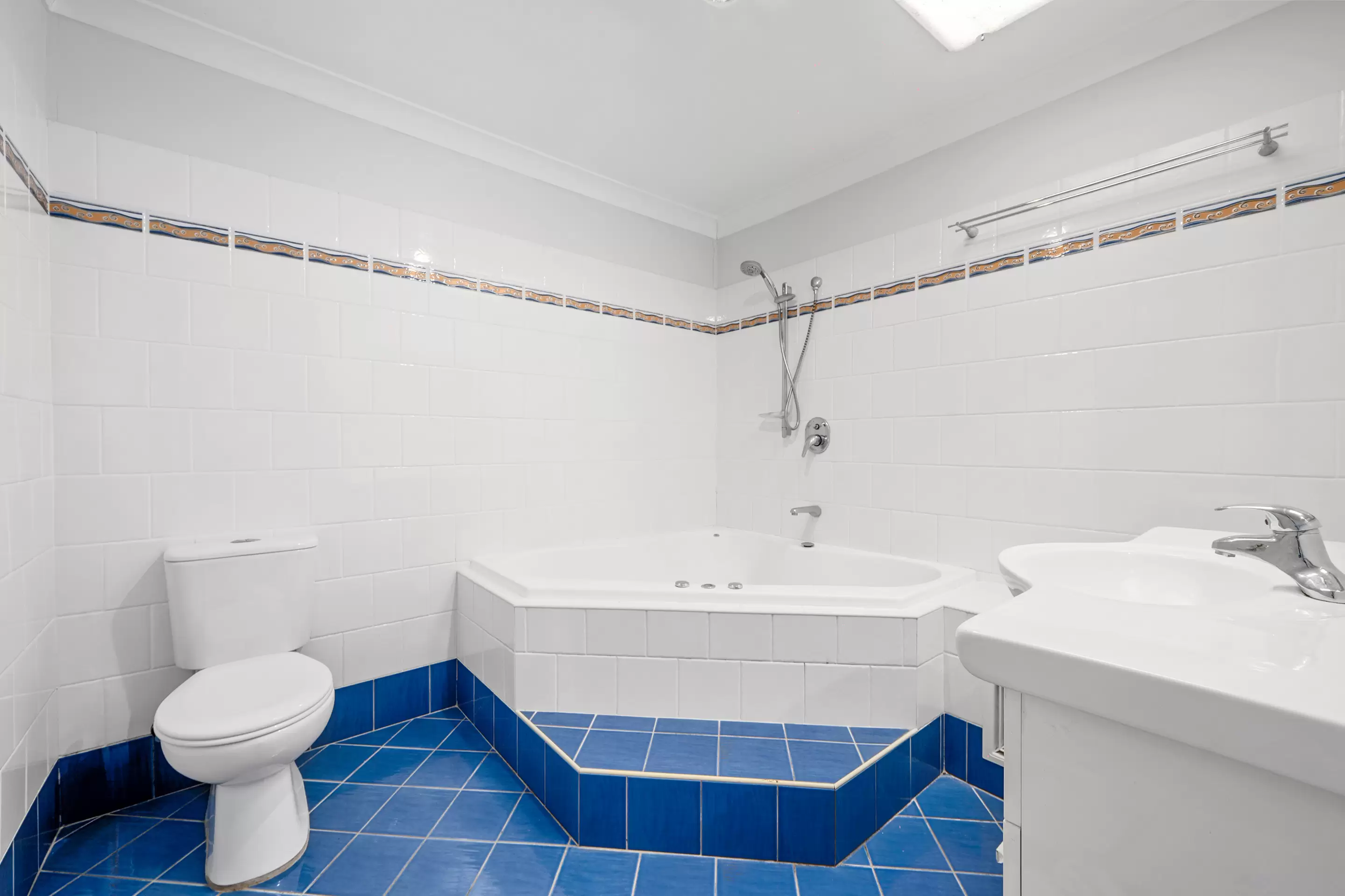 196 Golden Valley Drive, Glossodia Sold by Cutcliffe Properties - image 6
