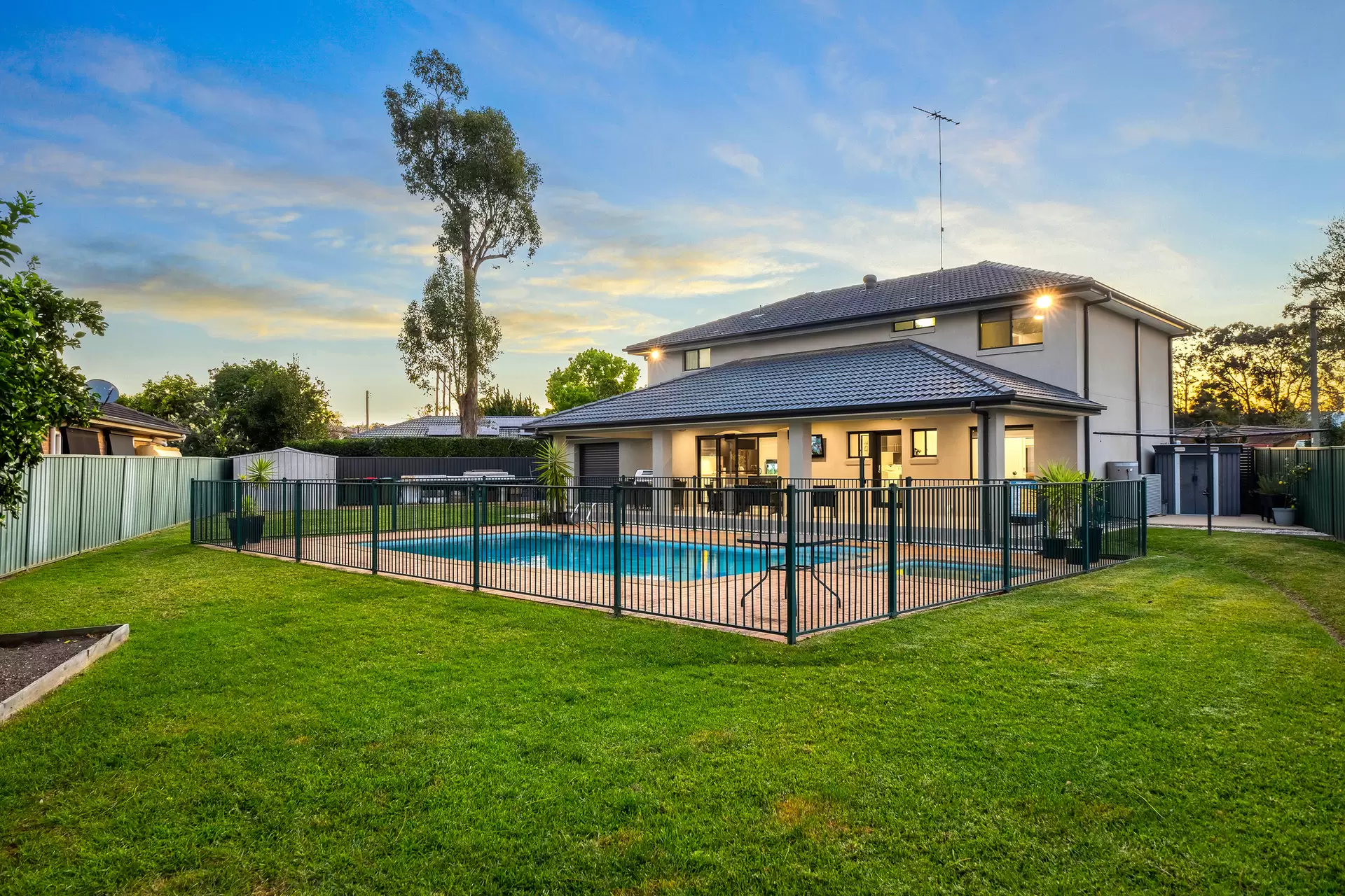 6 Yvonne Place, North Richmond Sold by Cutcliffe Properties - image 1
