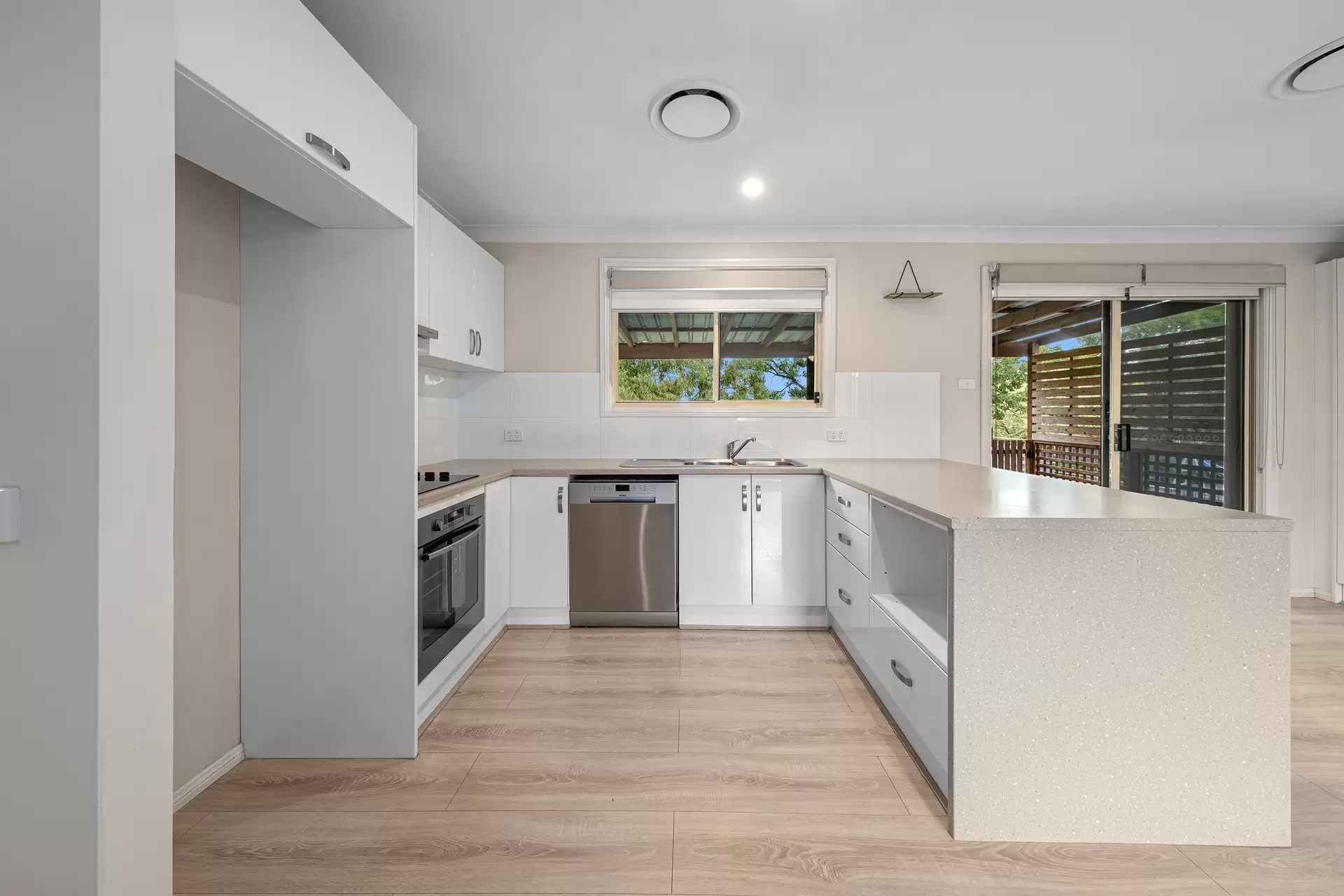 33 Wellesley Street, Pitt Town Sold by Cutcliffe Properties - image 1