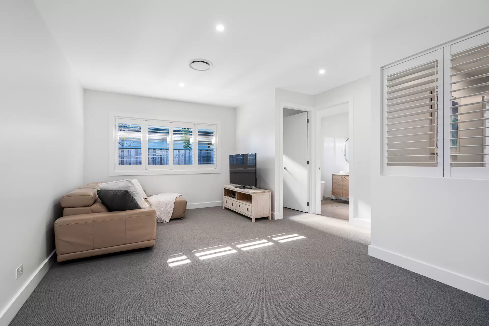 9 Burrell Road, Pitt Town Sold by Cutcliffe Properties - image 1
