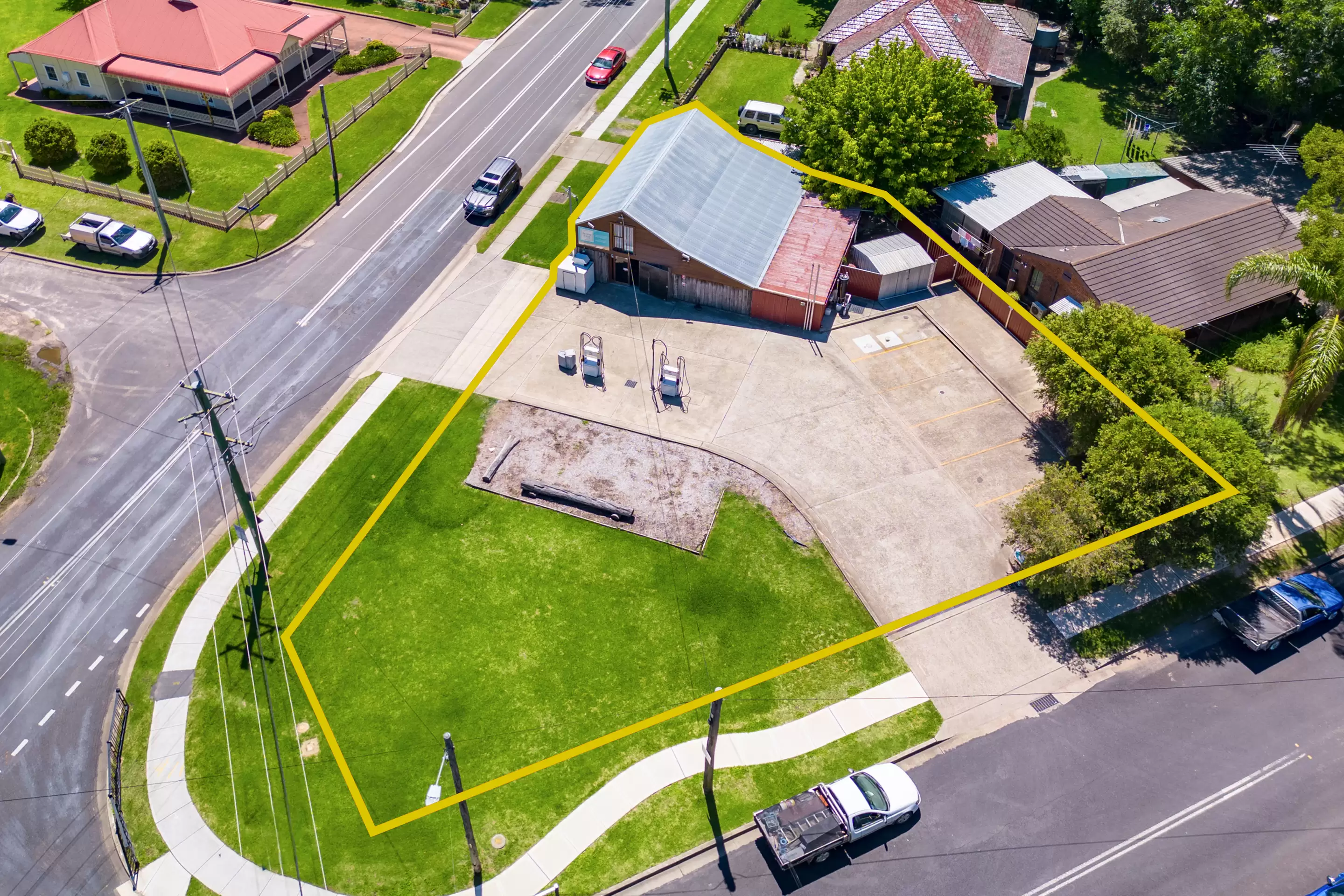 85 Bathurst Street