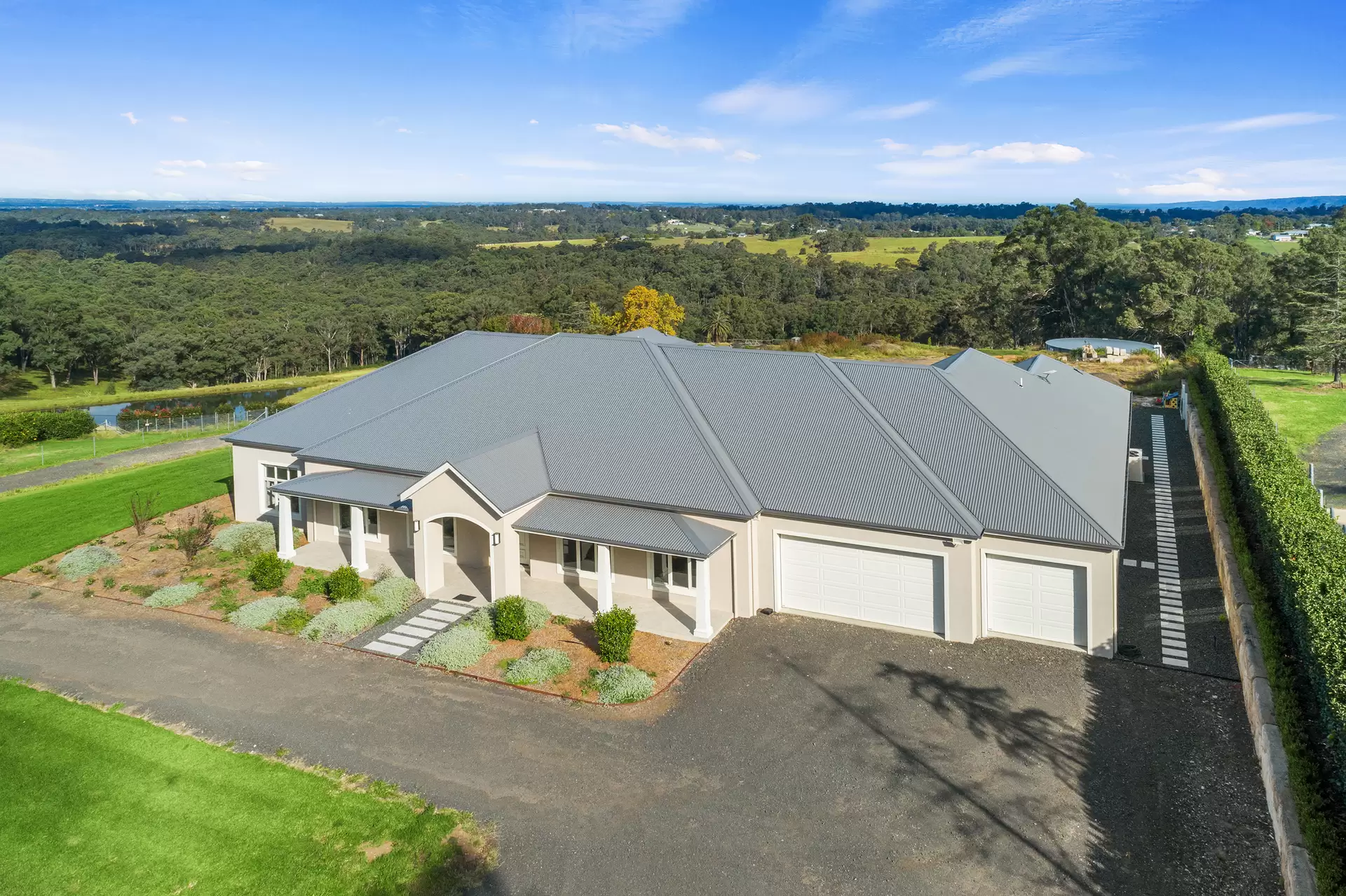 208 East Kurrajong Road, East Kurrajong Sold by Cutcliffe Properties - image 1