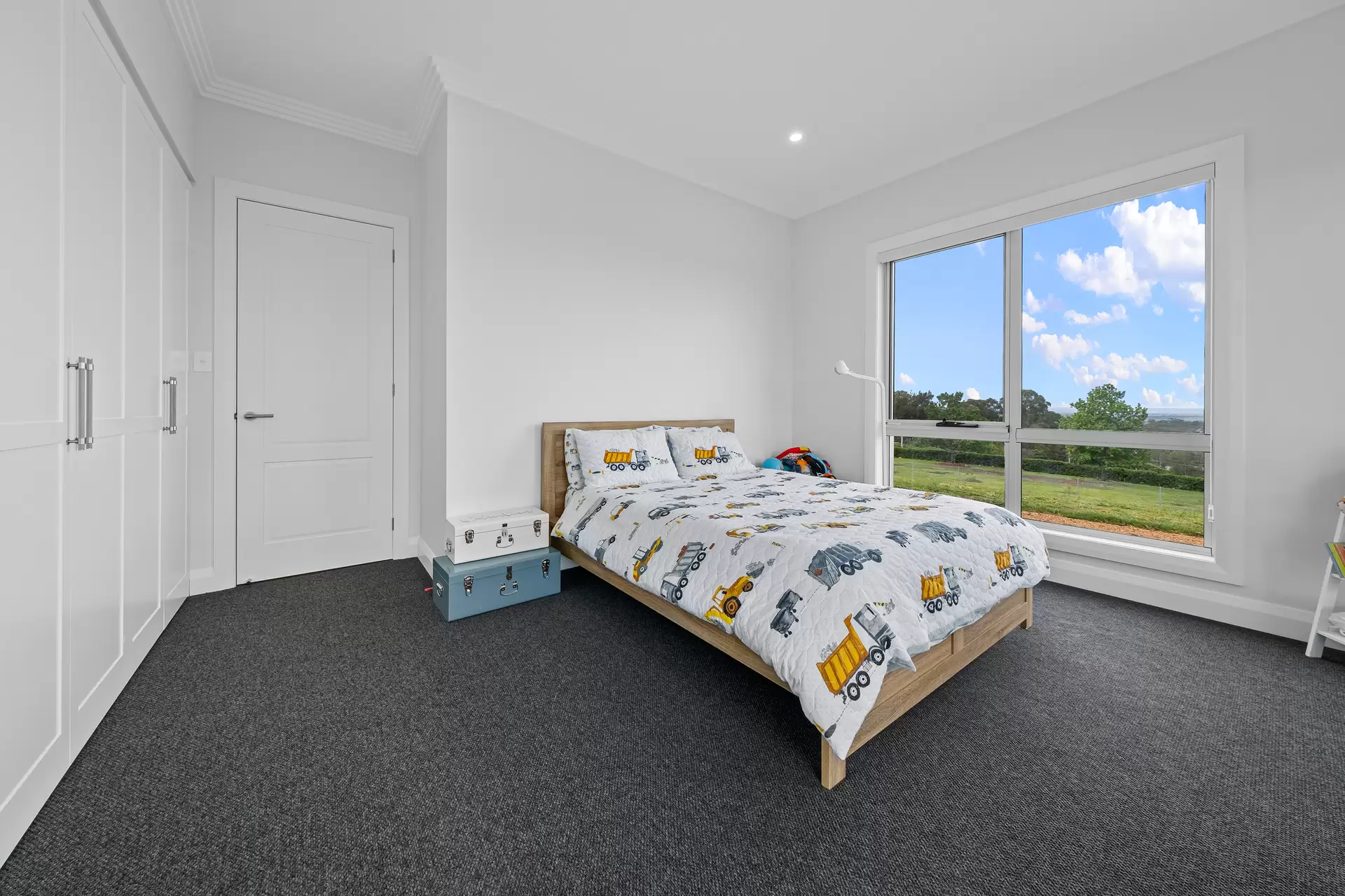 208 East Kurrajong Road, East Kurrajong Sold by Cutcliffe Properties - image 1